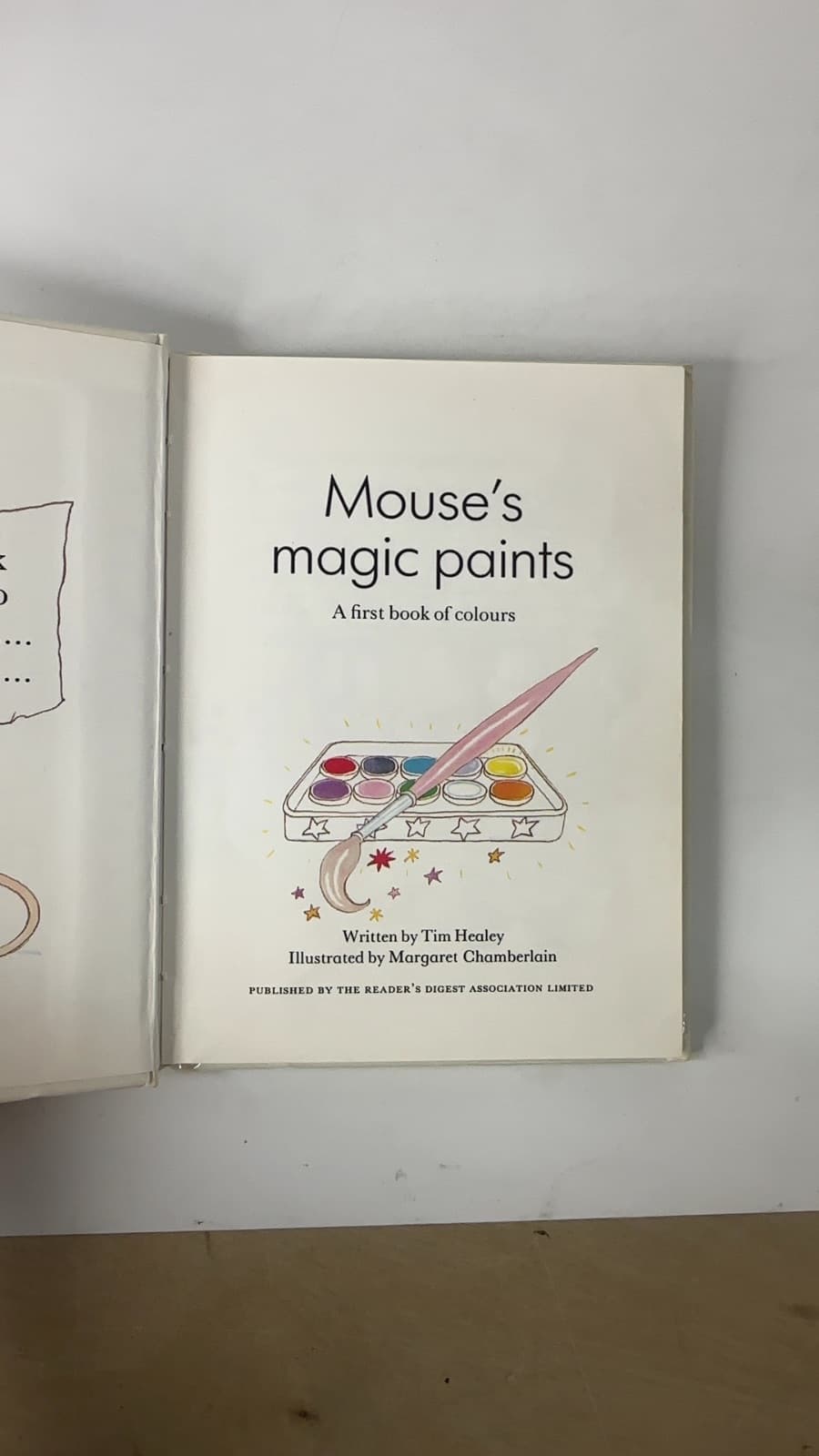 Mouse's Magic Paints by Tim Healey - title page