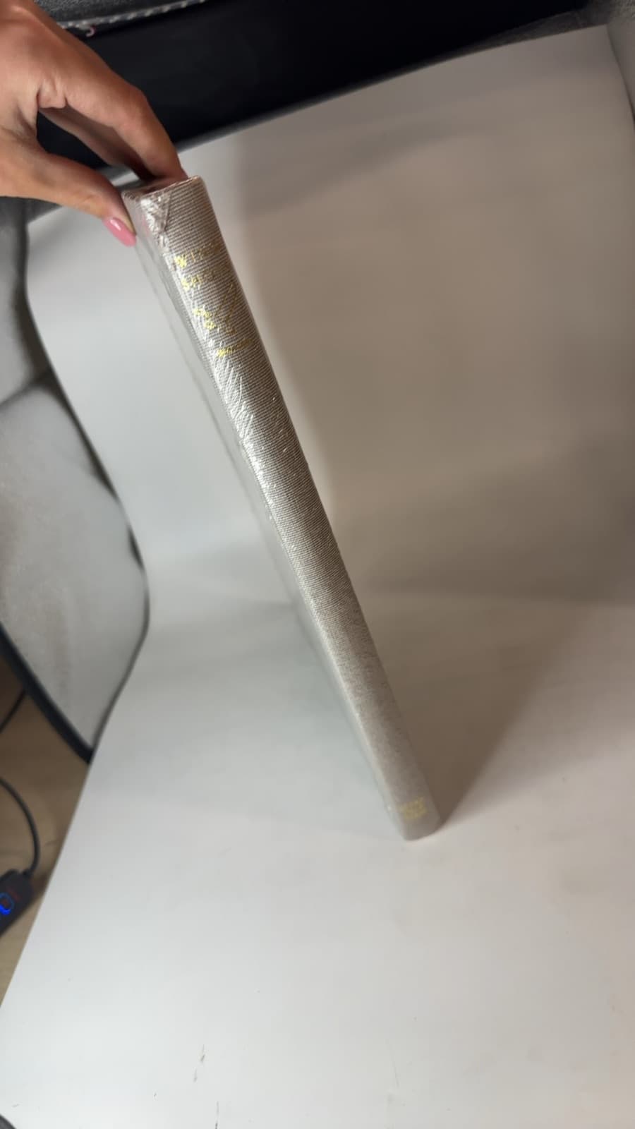 Wing Shots by Smithson - quarter view showing binding condition