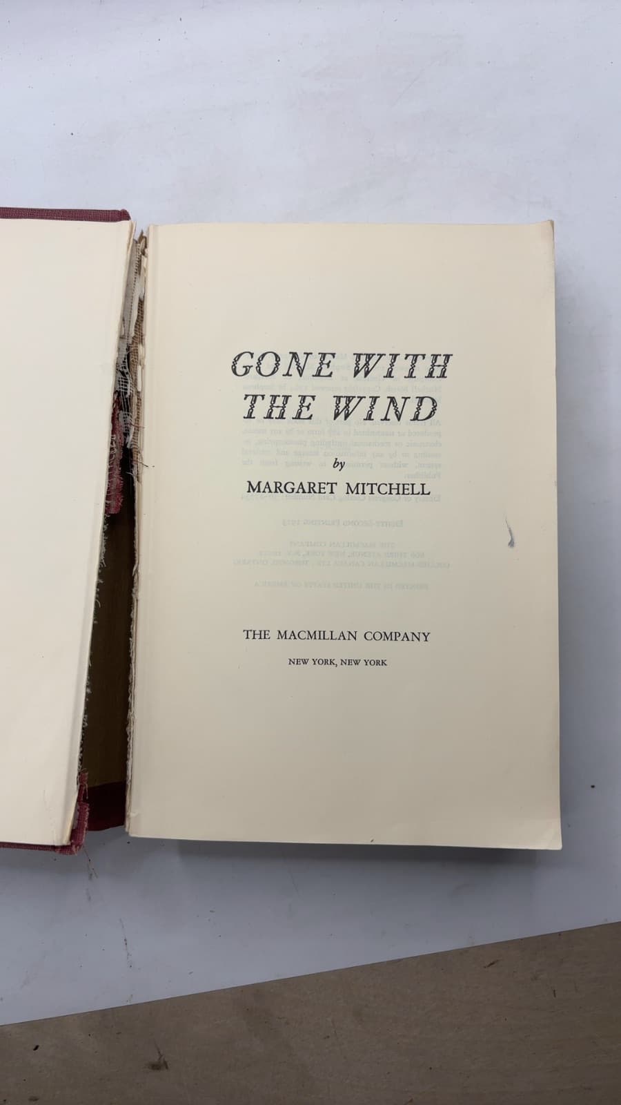 Gone With The Wind by Margaret Mitchell - title page