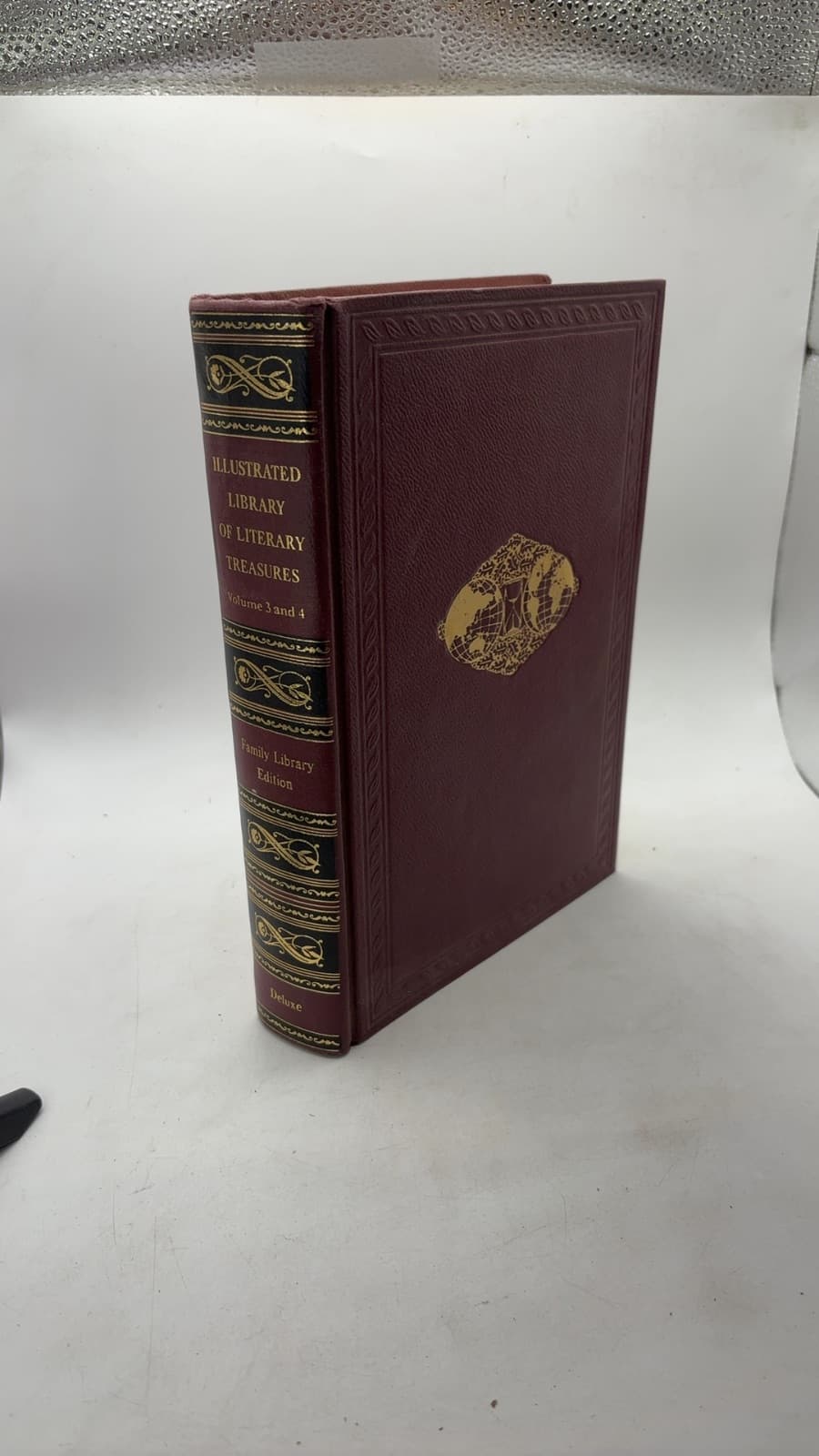The Illustrated Library of The Literary Treasures by Edited by Albert H. Morehead - front cover