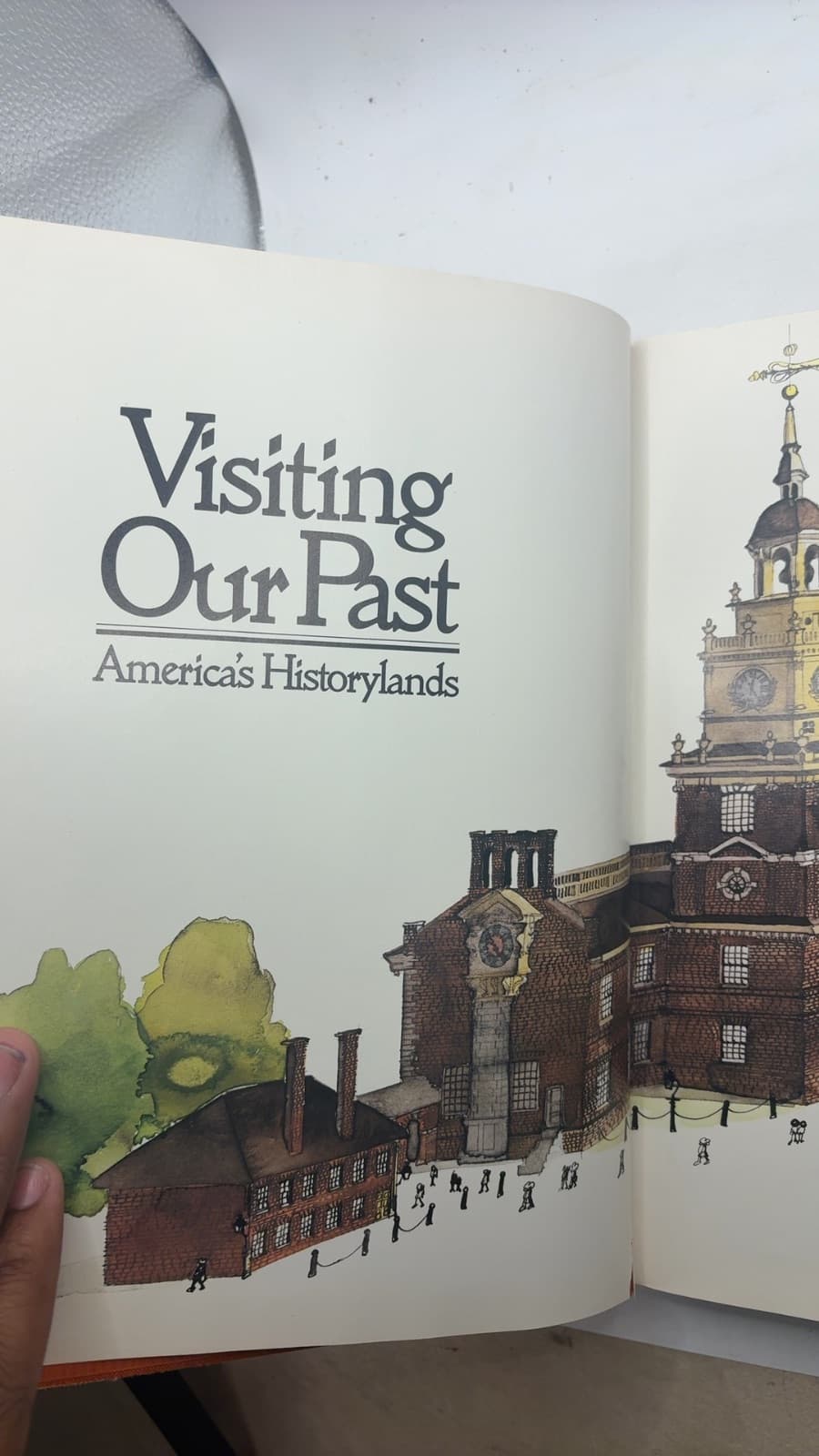 Visiting Our Past: America's Historylands by Daniel J. Boorstin, Richard R. Beeman, Ray Allen Billington, Joe B. Frantz, Brooke Hindle, Charles Pierce Roland, James Morton Smith, Wilcomb E. Washburn - title page