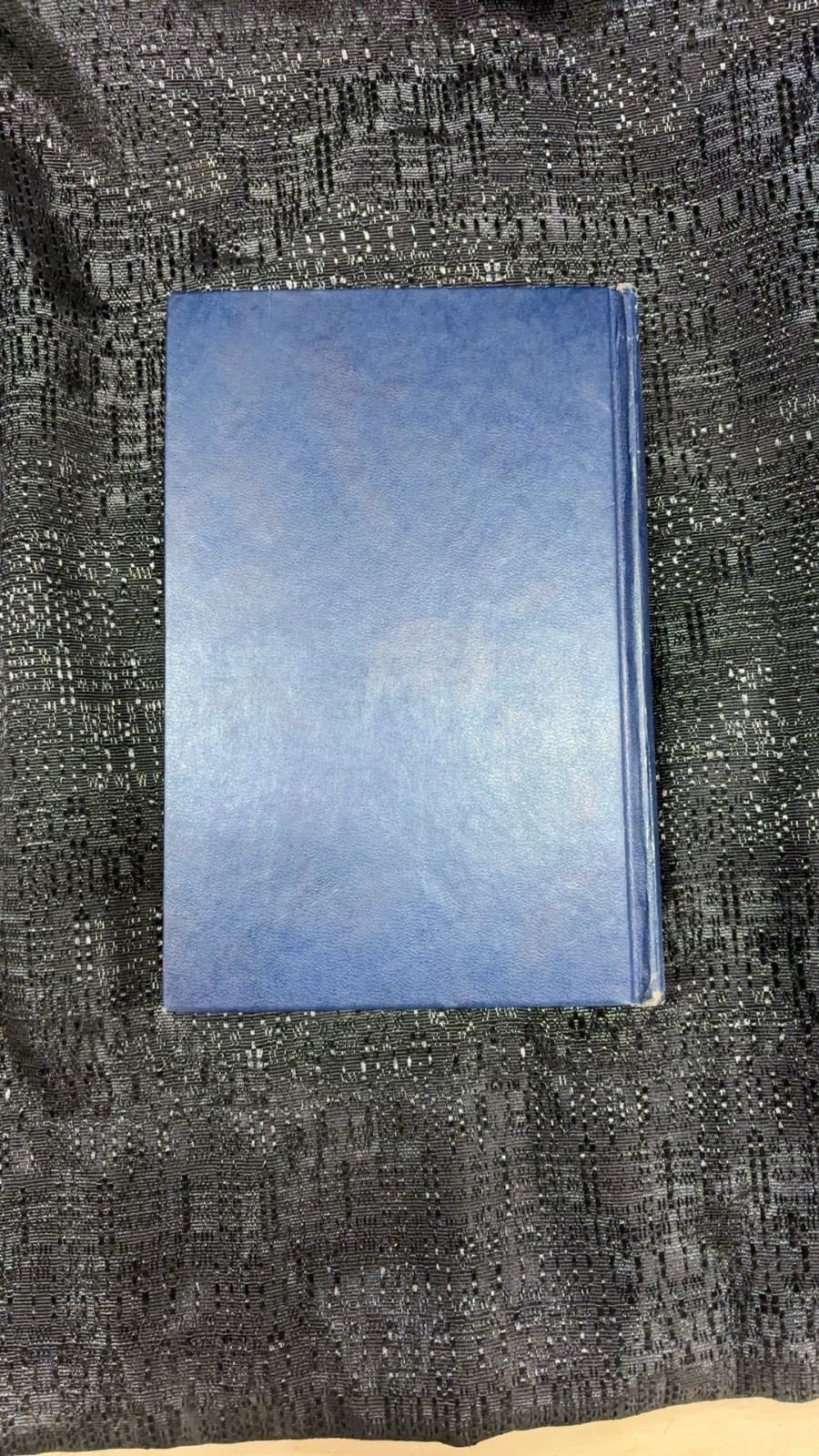 Ringworld by Larry Niven - additional view