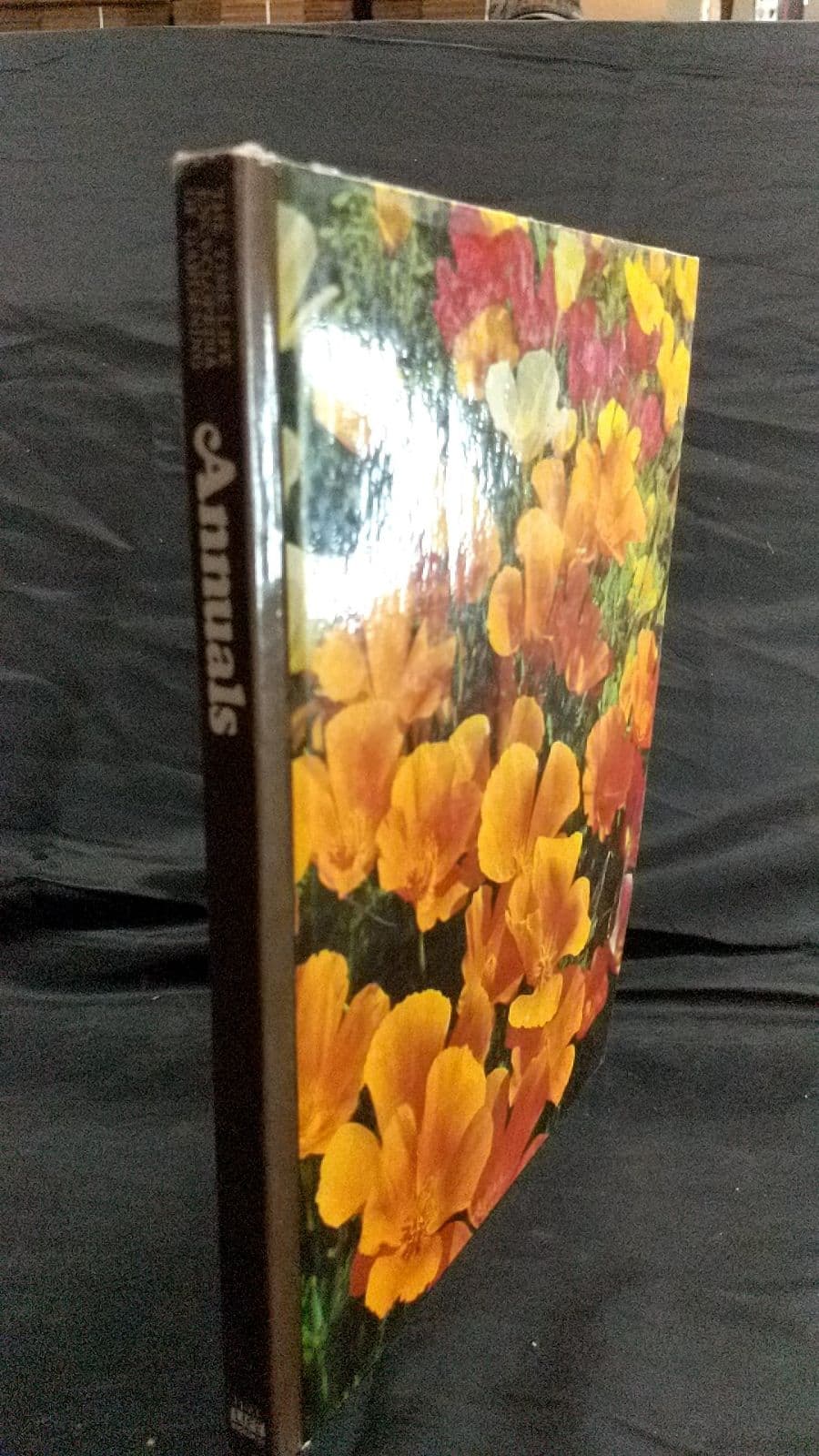 Annuals by James Underwood Crockett and the Editors of TIME-LIFE BOOKS - front cover