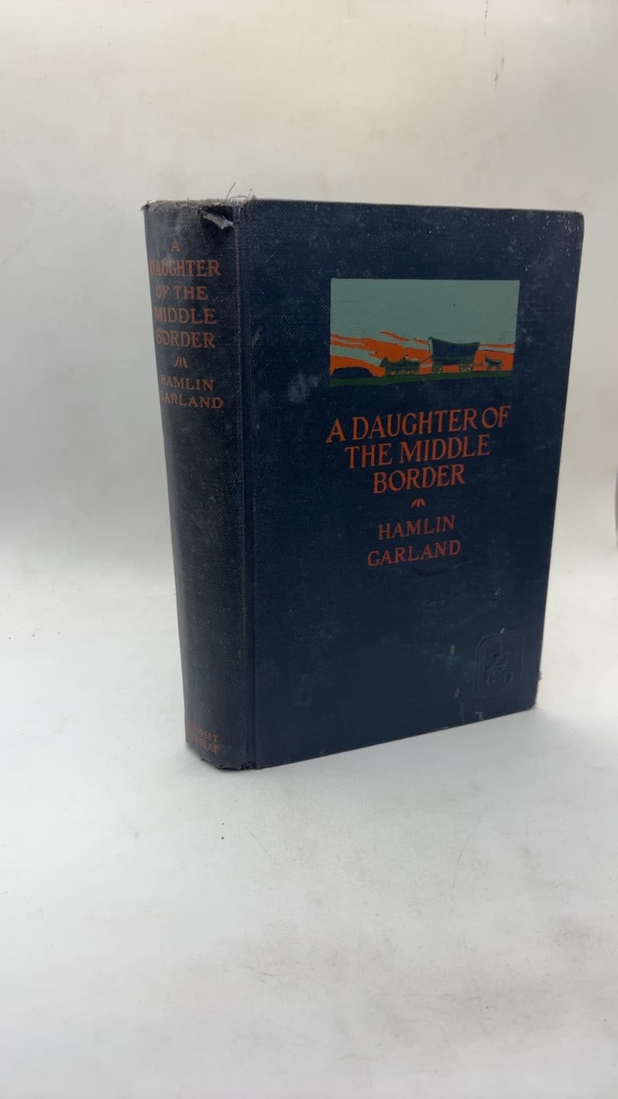 A Daughter of the Middle Border by Hamlin Garland - front cover