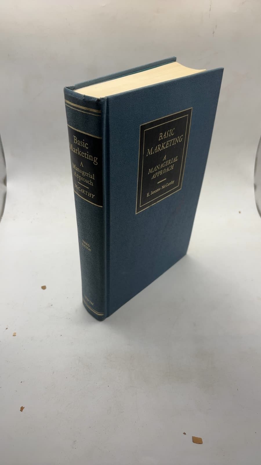 Basic Marketing: A Managerial Approach by E. Jerome McCarthy - front cover