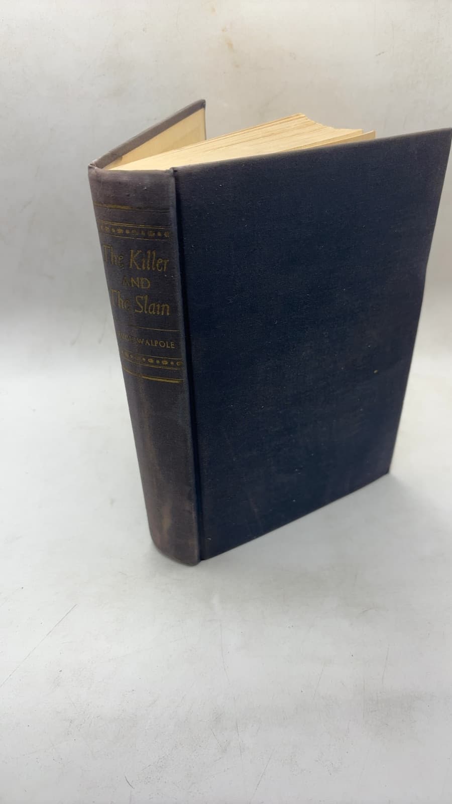 The Killer and The Slain by Hugh Walpole - front cover