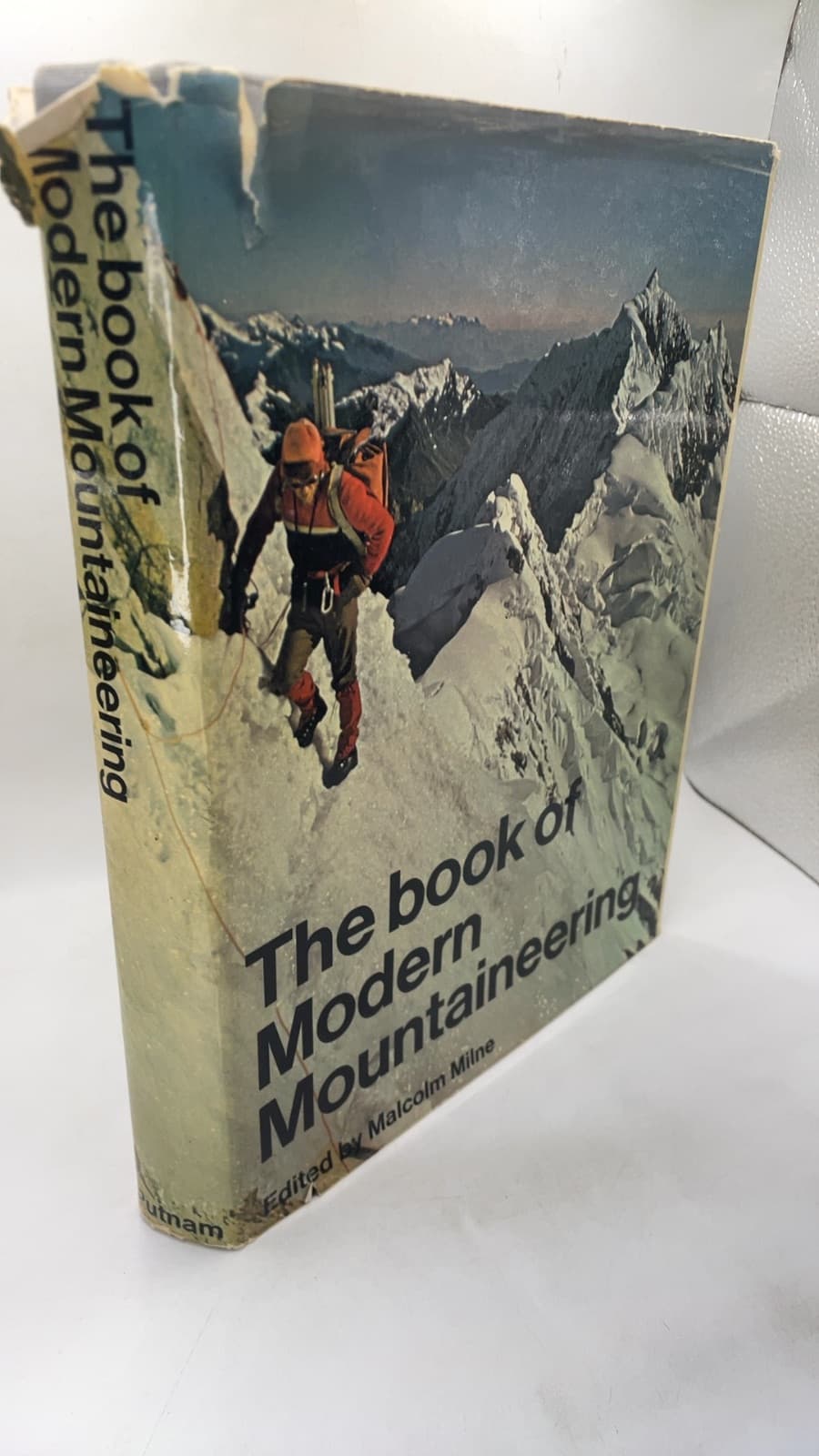 The Book of Modern Mountaineering by Malcolm Milne - front cover