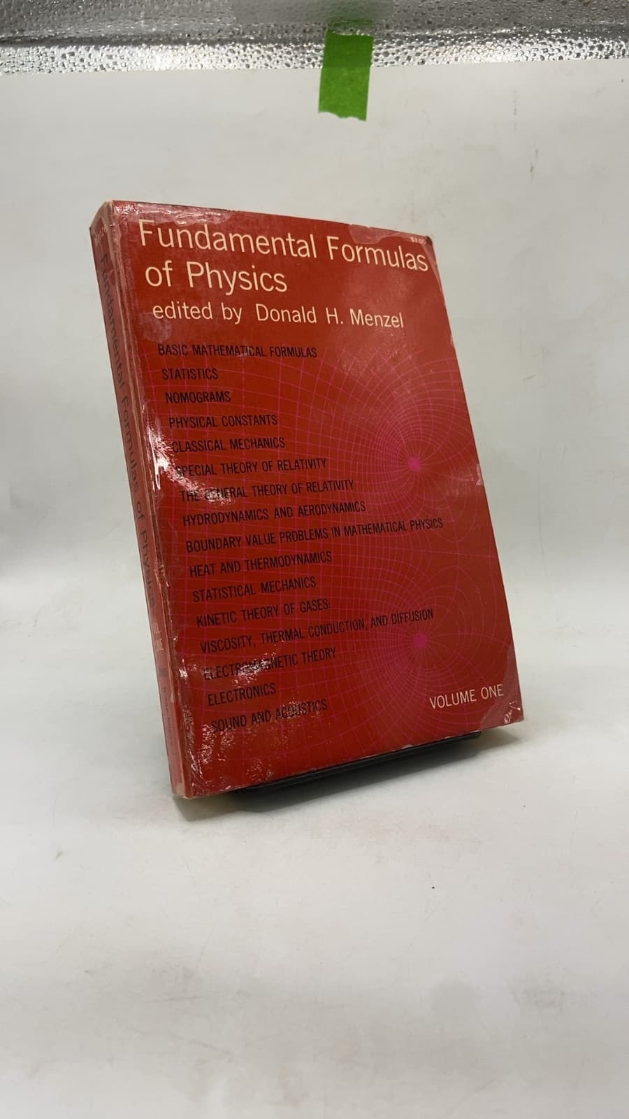Fundamental Formulas of Physics by Donald H. Menzel - front cover