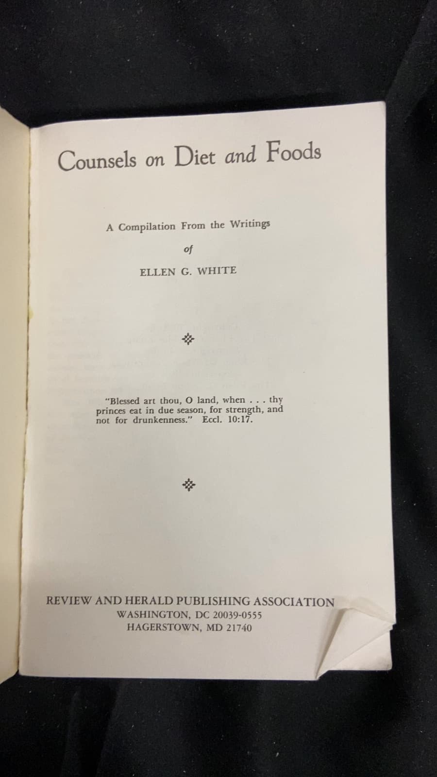 Counsels on Diet and Foods by Ellen G. White - title page