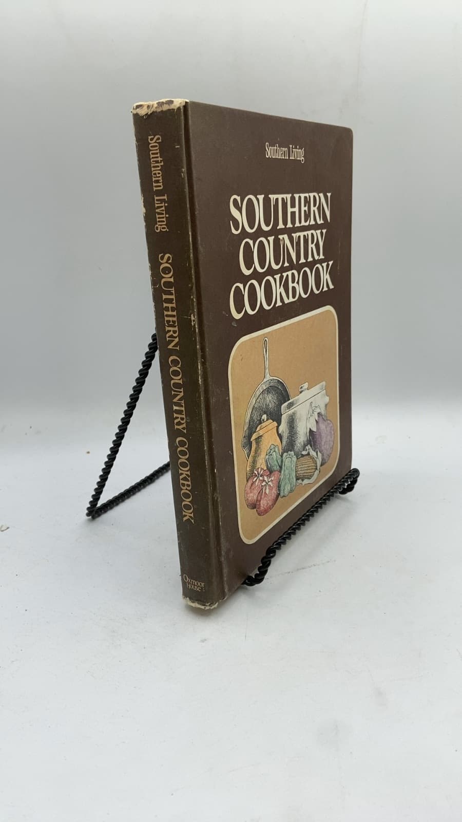 Southern Country Cookbook by The Editors of Southern Living Magazine - front cover