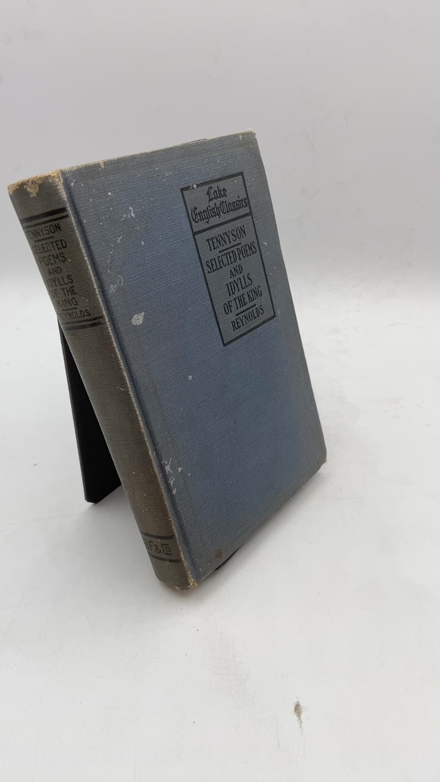 Selections from The Poems of Tennyson with Parts of The Idylls of the King by Myra Reynolds, Ph.D. - front cover