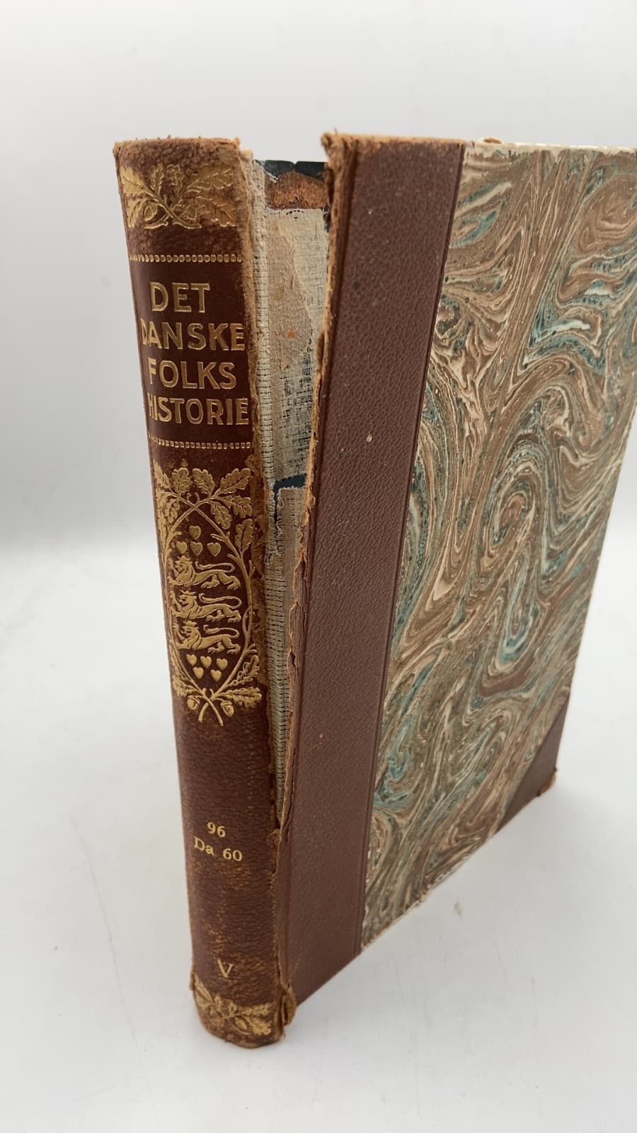 DET Danske Folks Historie by Knud Fabricius, Hans Jensen, Th. A. Müller - front cover