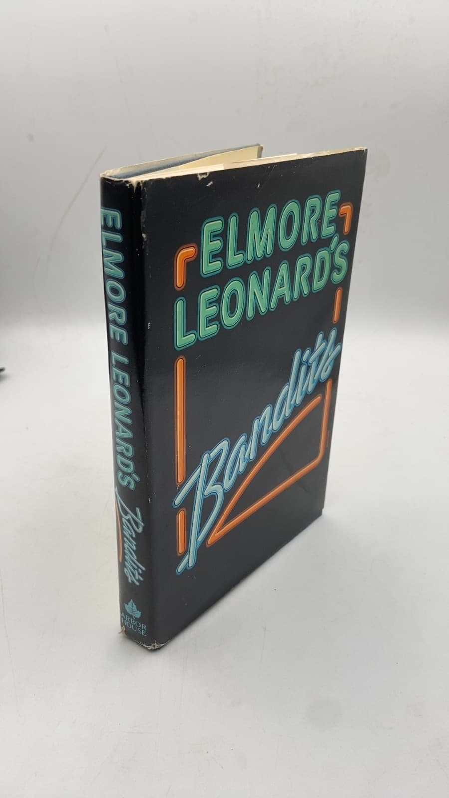 Elmore Leonard's Bandits by Elmore Leonard - front cover