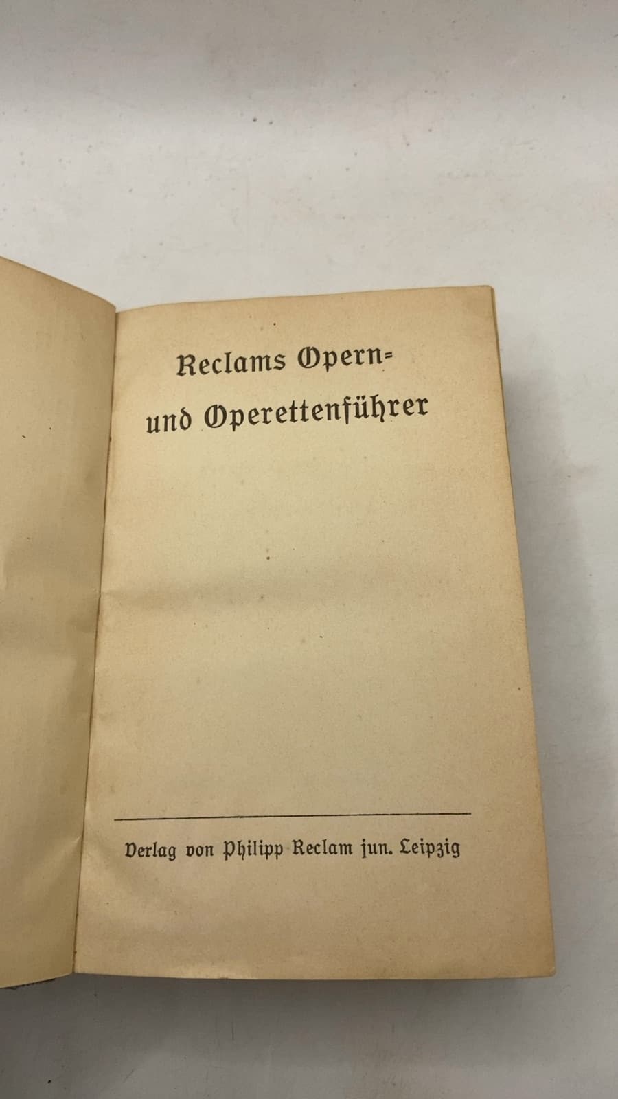 Reclams Opern- und Operettenführer - title page