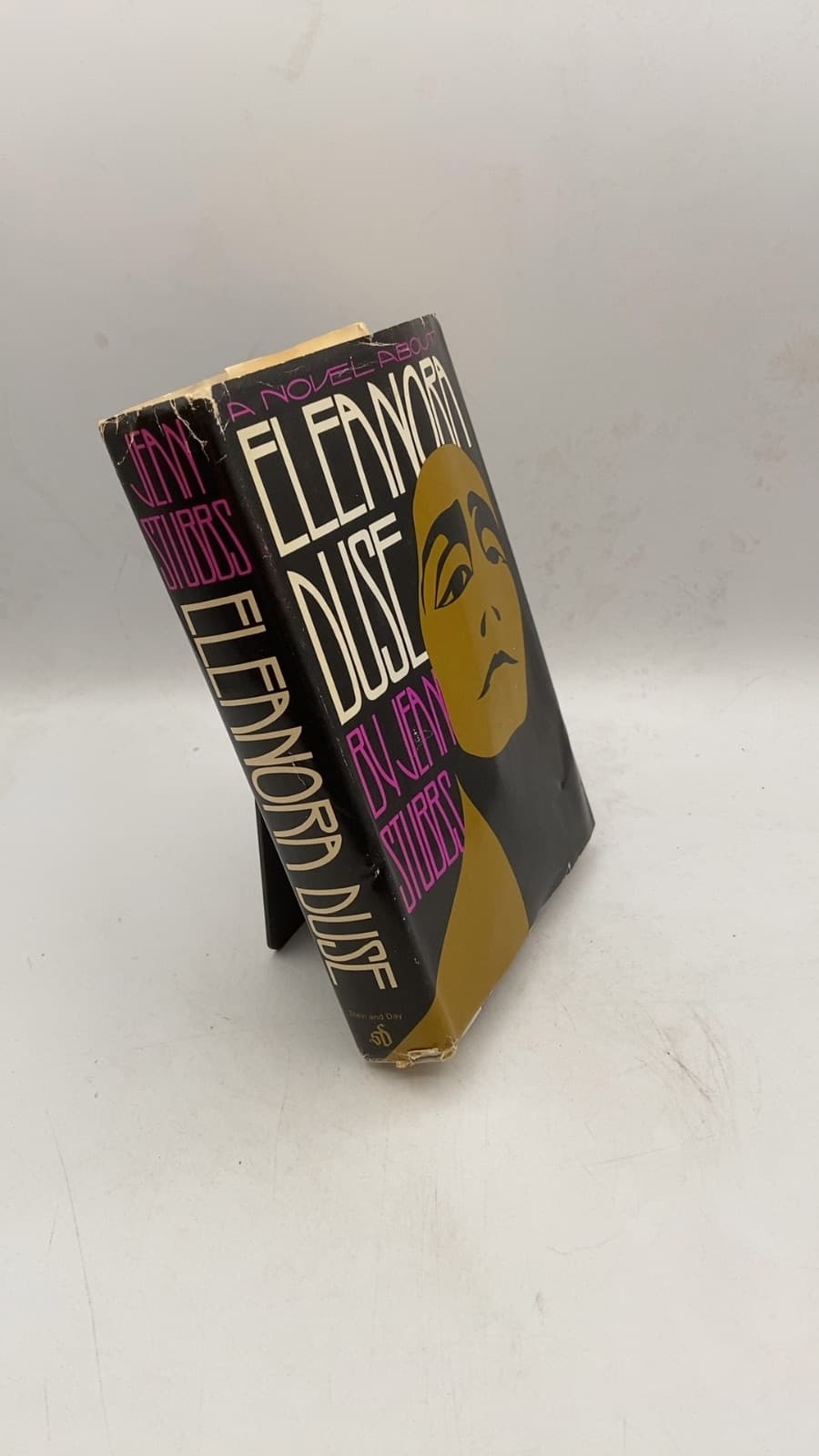 Eleanora Duse by Jean Stubbs - front cover