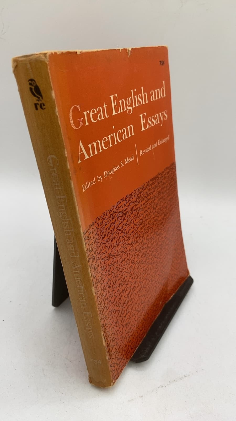 Great English and American Essays by Douglass S. Mead - front cover