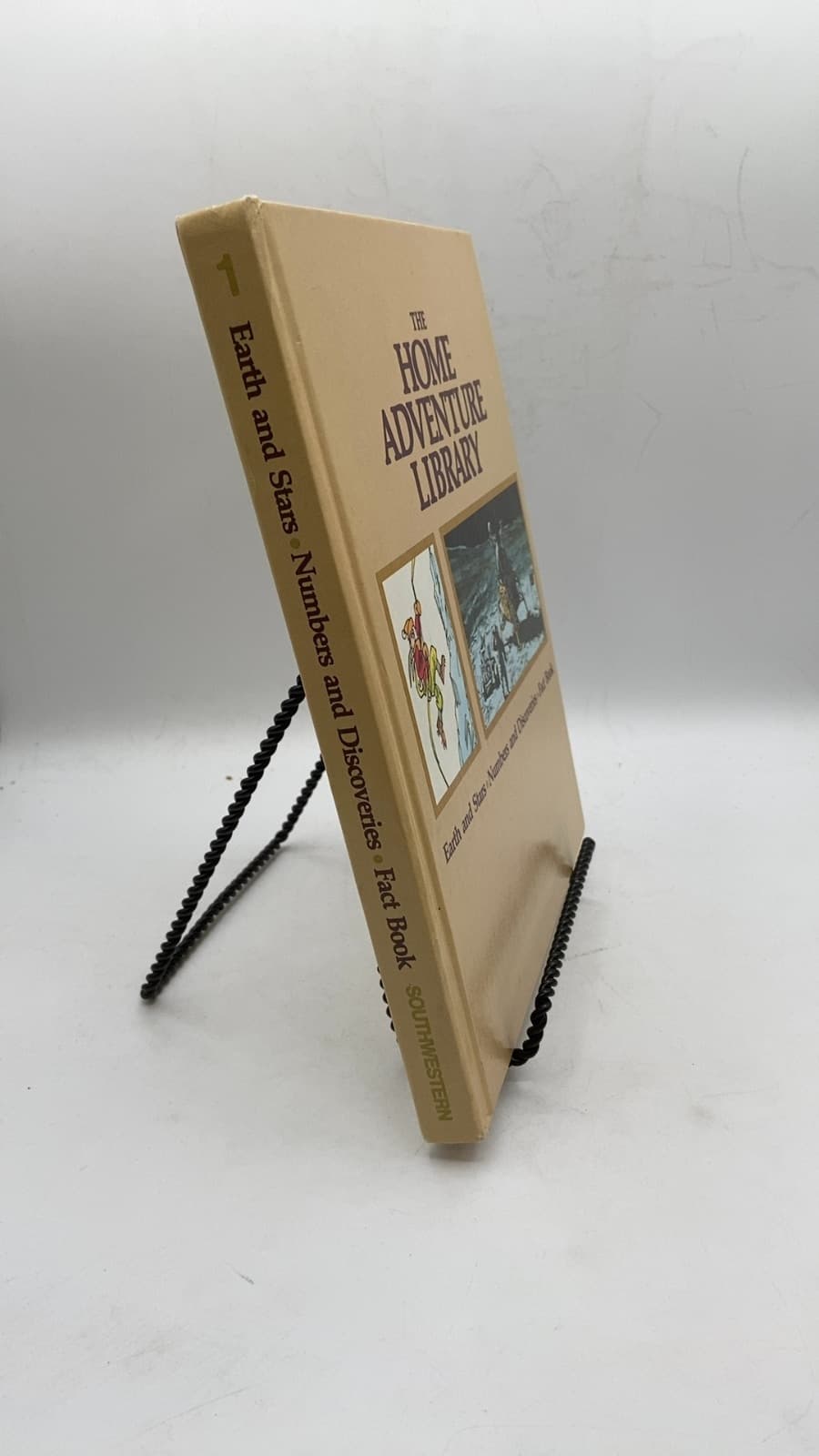 The Earth and the Stars by Richard Whittingham and Barbara Brooks - front cover