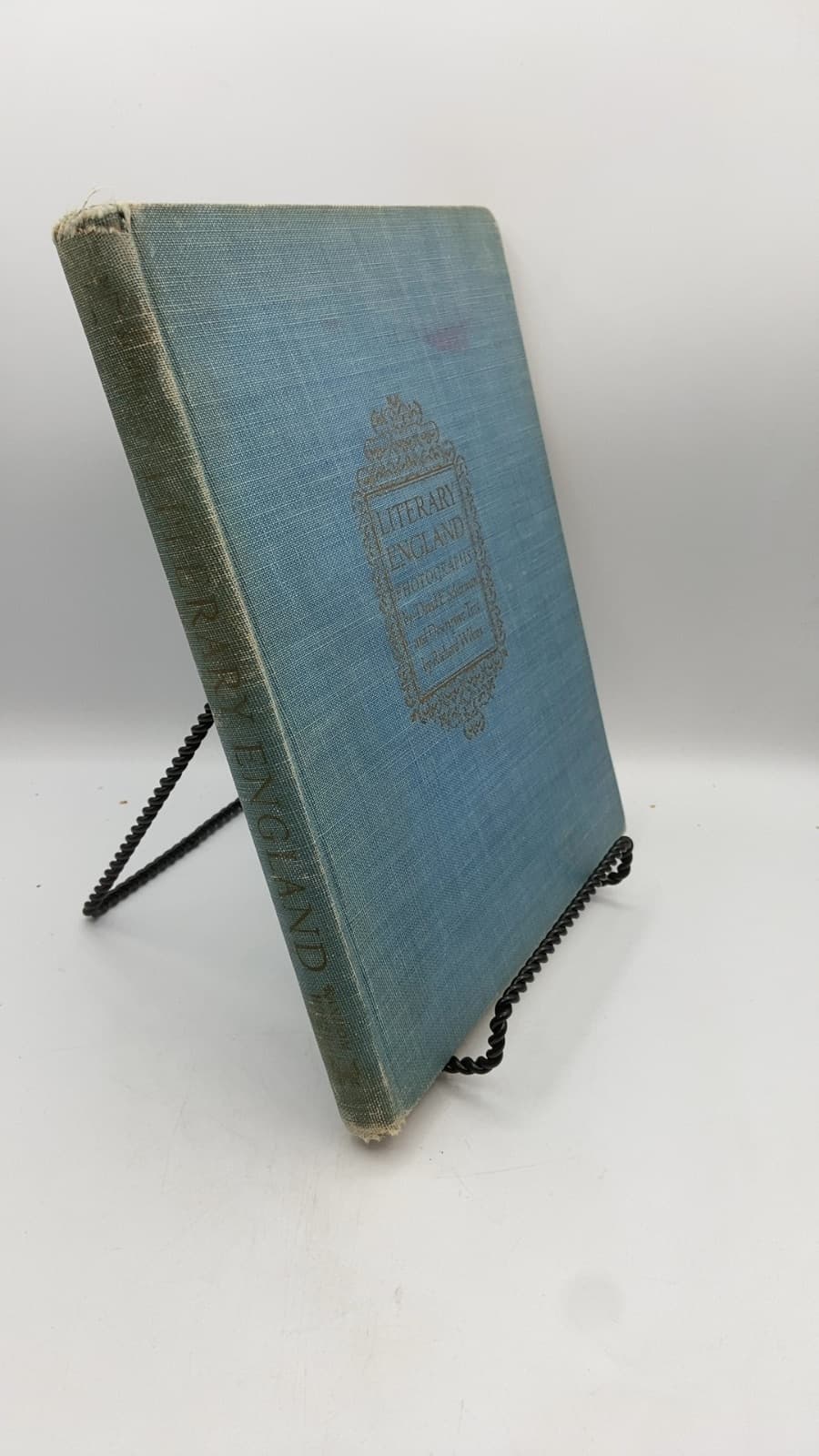 Literary England by David E. Scherman and Richard Wilcox - front cover