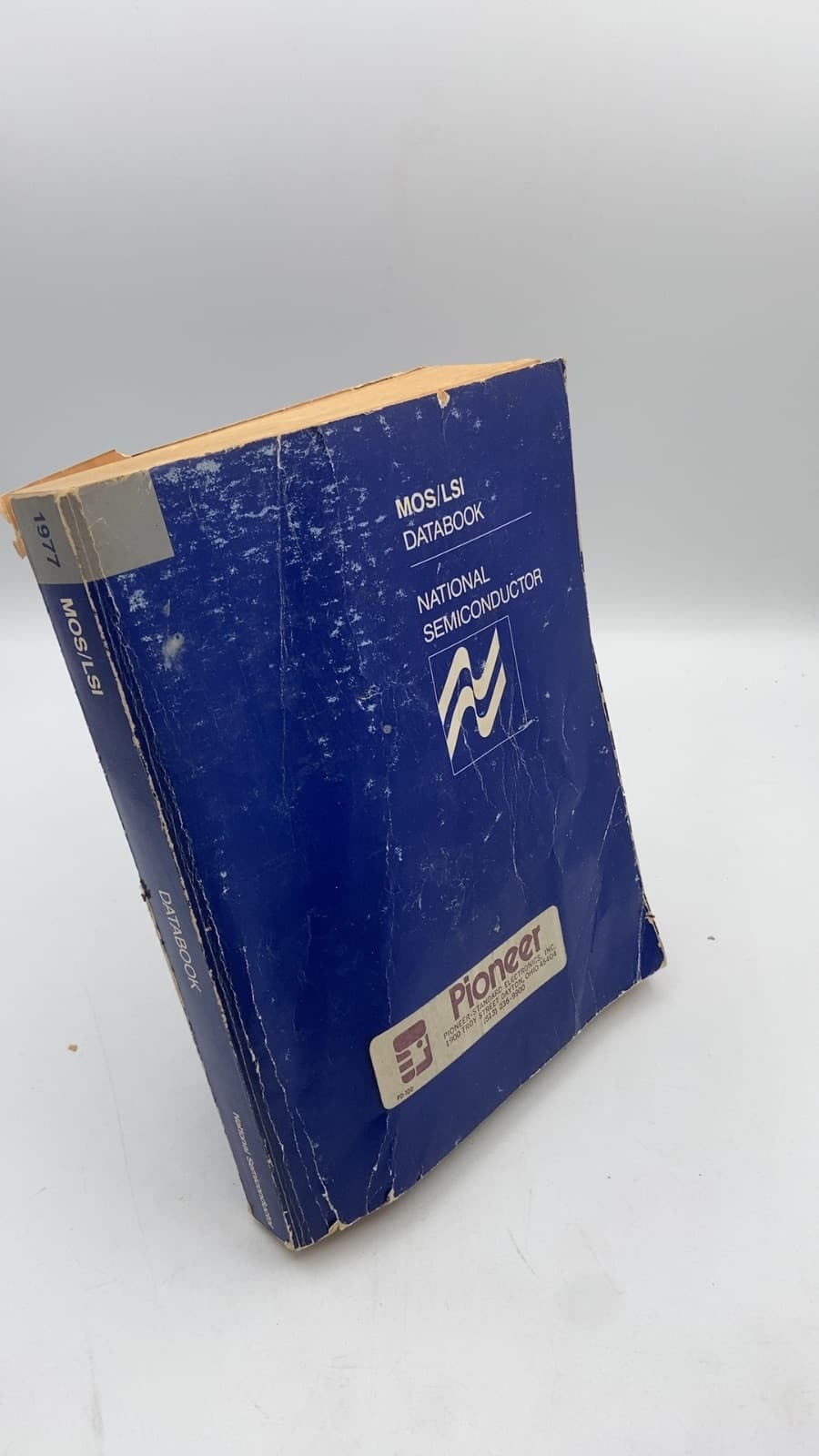 MOS/LSI Databook - front cover