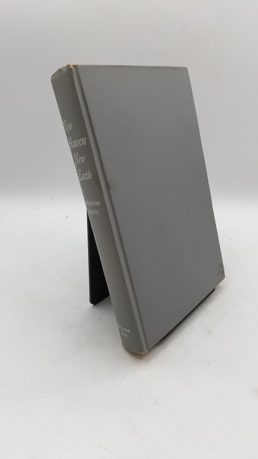 New Heaven, New Earth by Arthémise Goertz - front cover