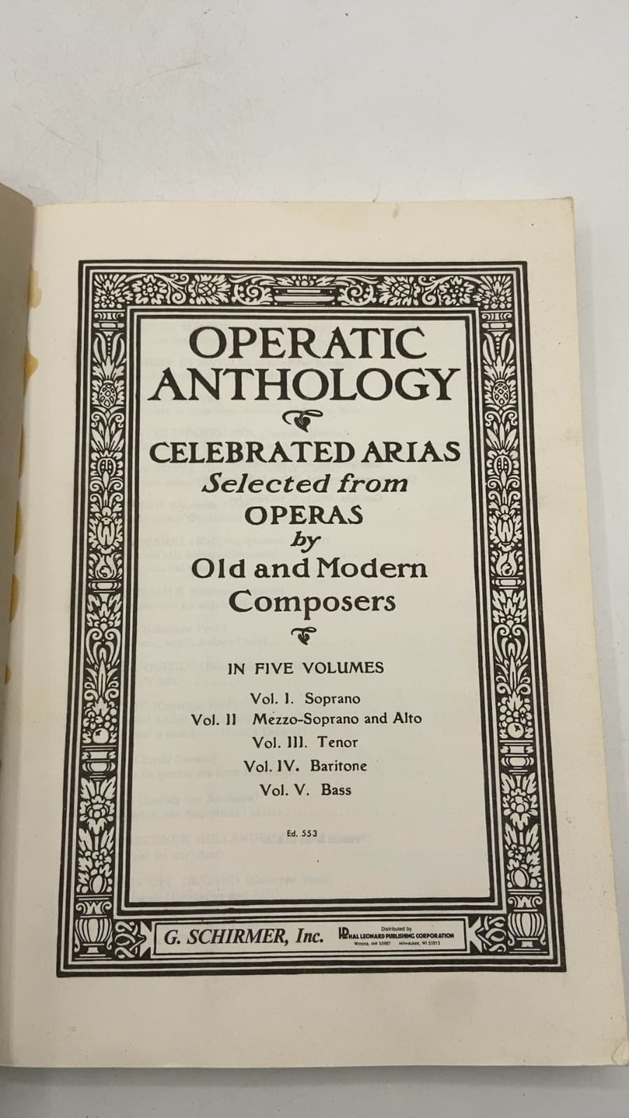Operatic Anthology: Celebrated Arias Selected from Operas by Old and Modern Composers by Kurt Adler - title page