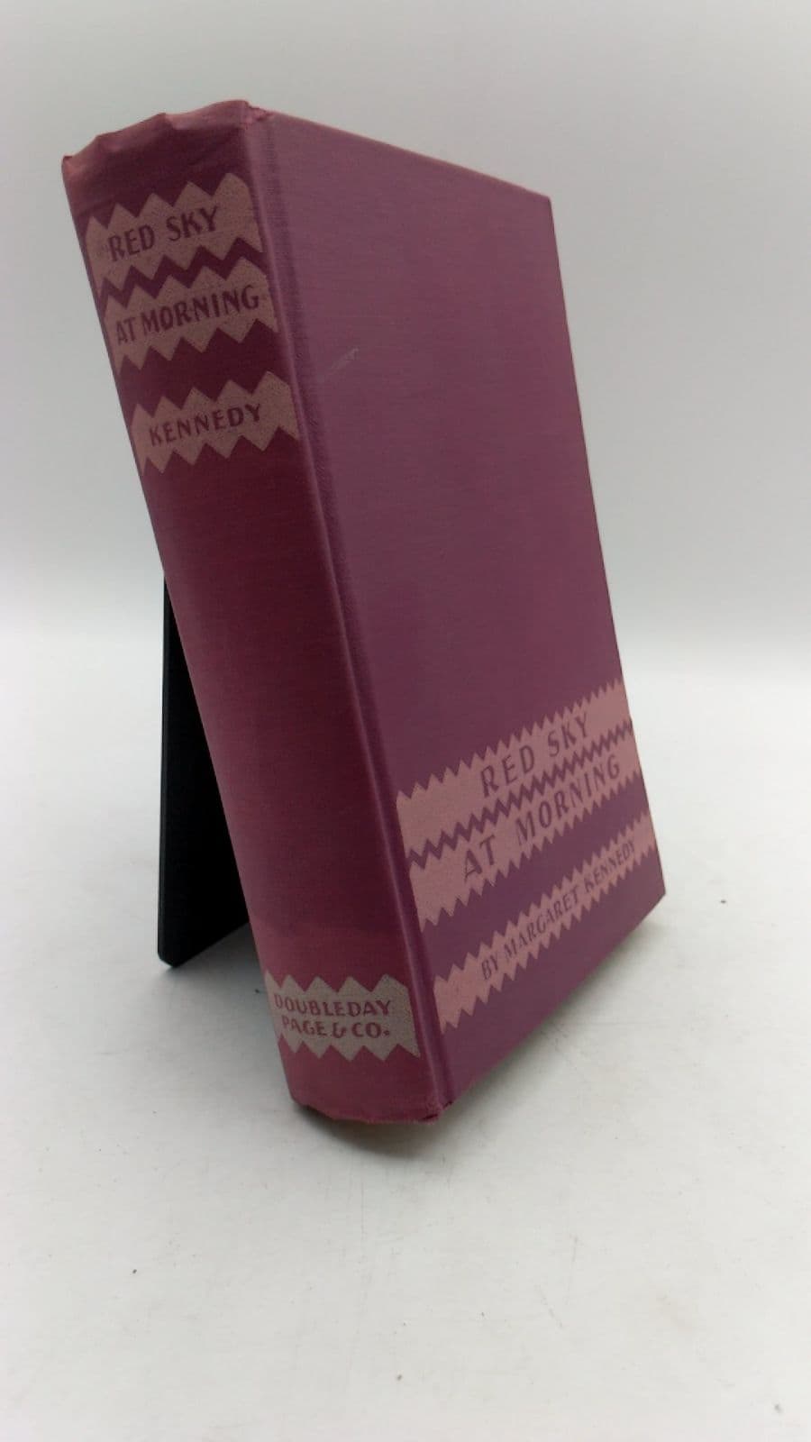 RED SKY AT Morning by Margaret Kennedy - front cover