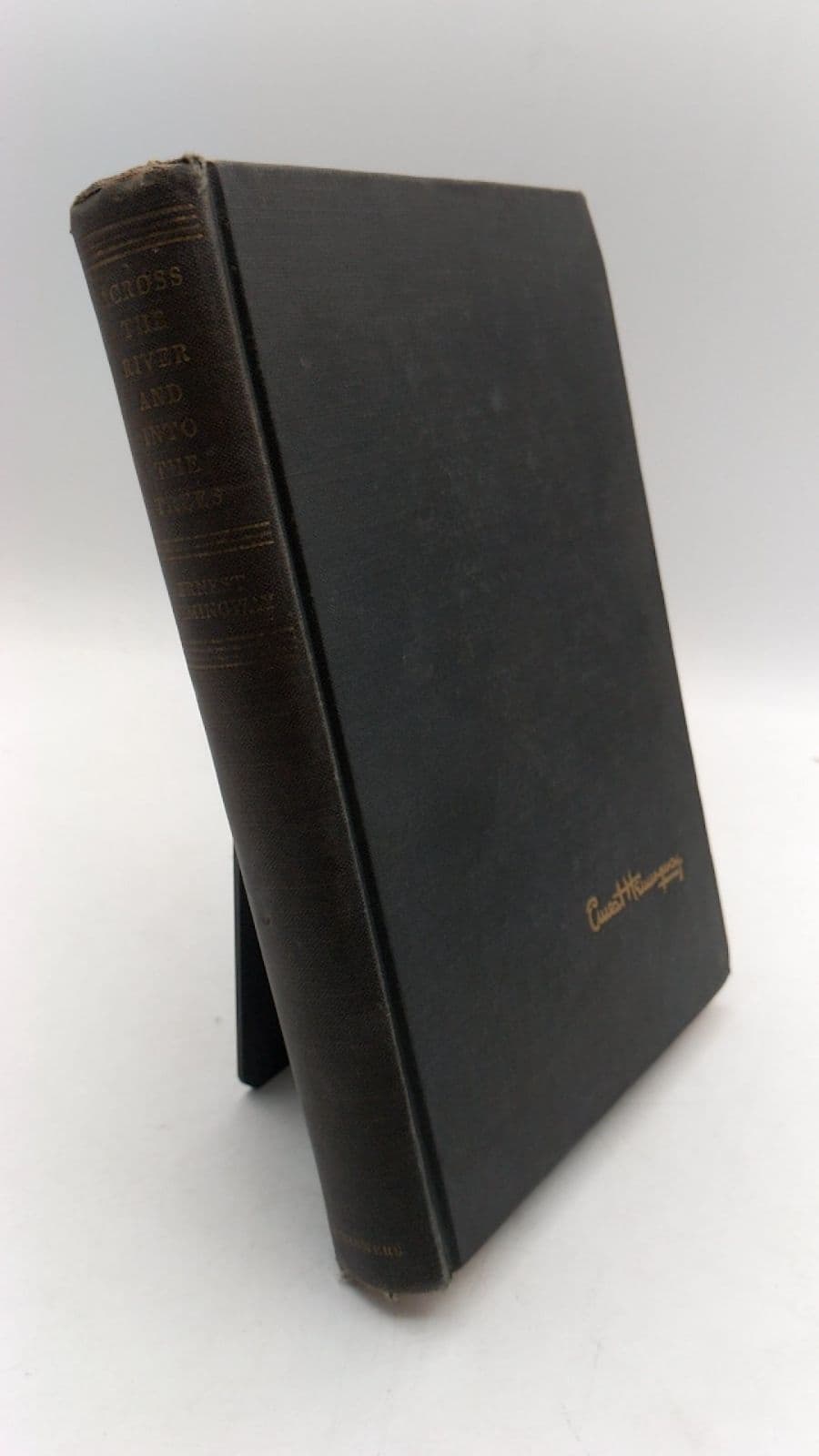 Across THE River AND Into THE Trees by Ernest Hemingway - front cover