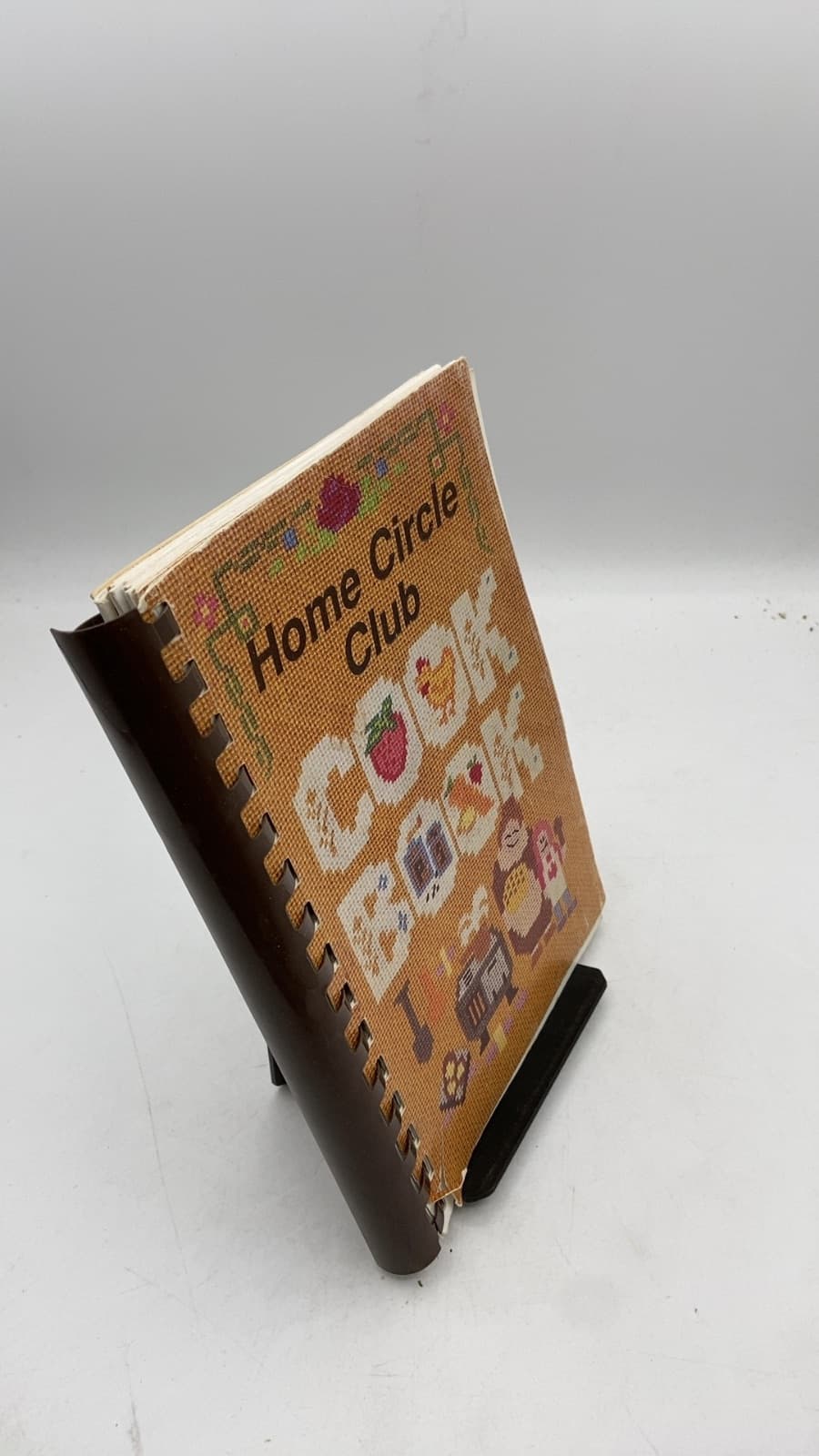 Home Circle Club Cook Book - front cover