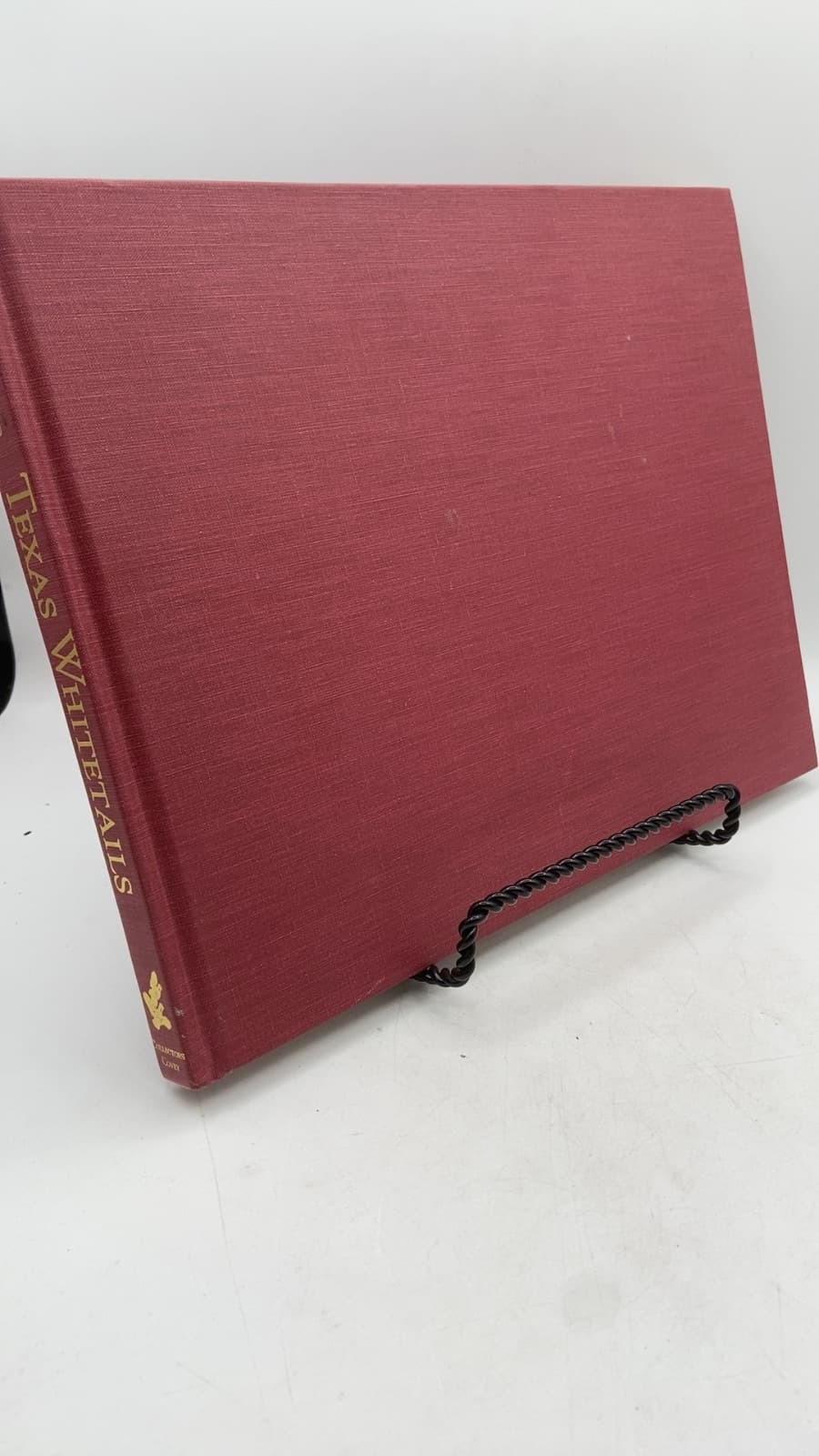 Texas Whitetails by Wyman Meinzer and Ray Sasser - front cover