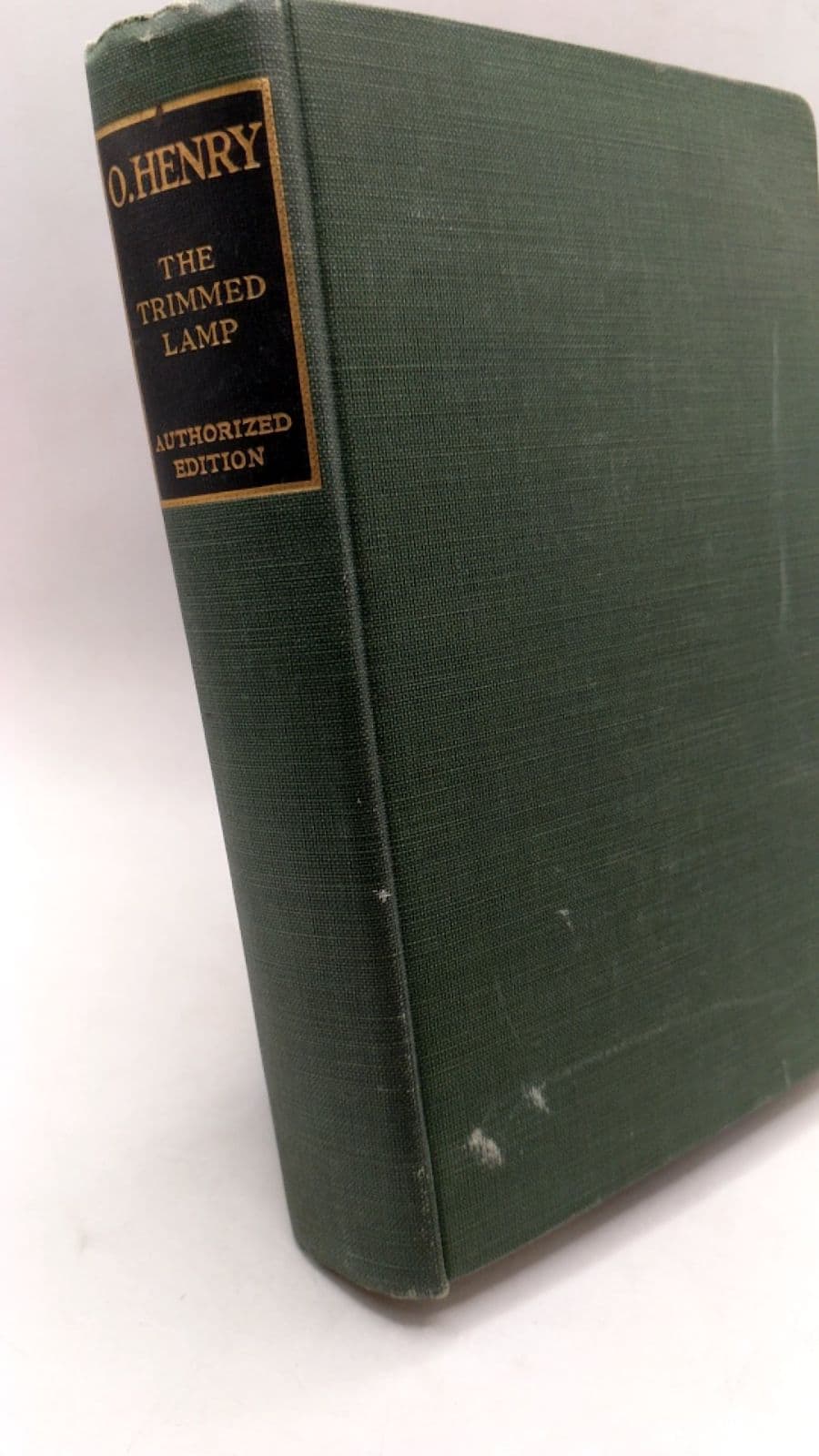 THE Trimmed Lamp AND Other Stories OF THE Four Million by O. Henry - front cover