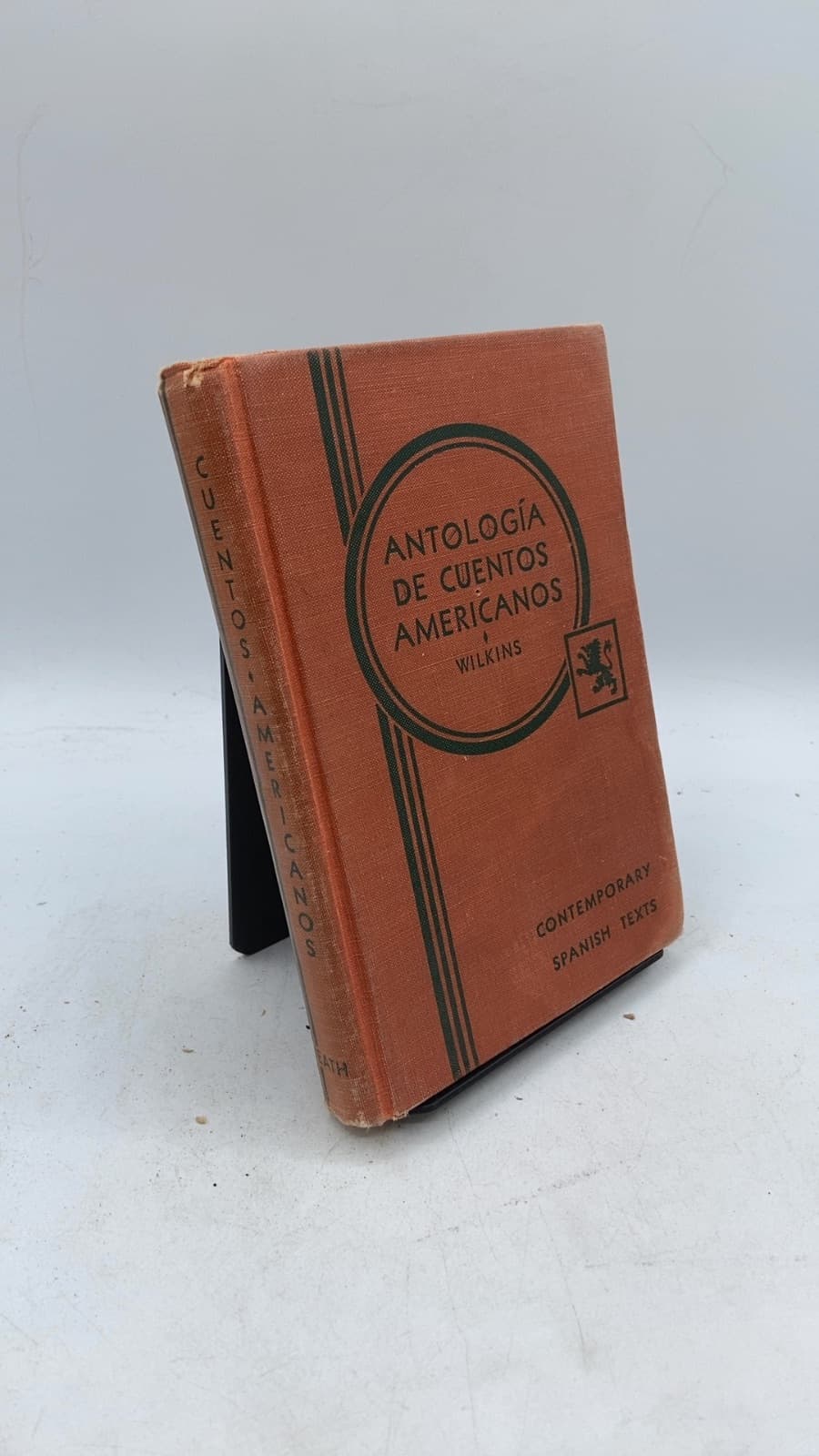 Antología de Cuentos Americanos by Lawrence A. Wilkins - front cover