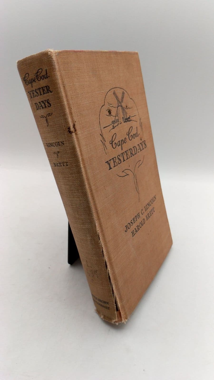 Cape Cod Yesterdays by Joseph C. Lincoln and Harold Brett - front cover