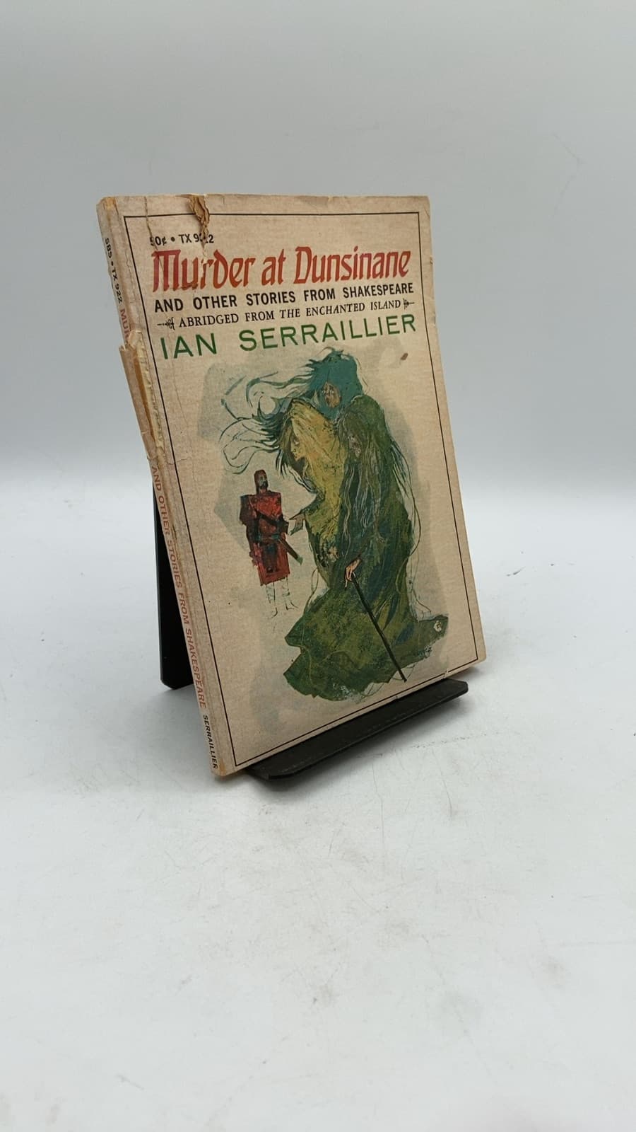 Murder at Dunsinane and Other Stories from Shakespeare (Abridged from The Enchanted Island) by Ian Serraillier - front cover