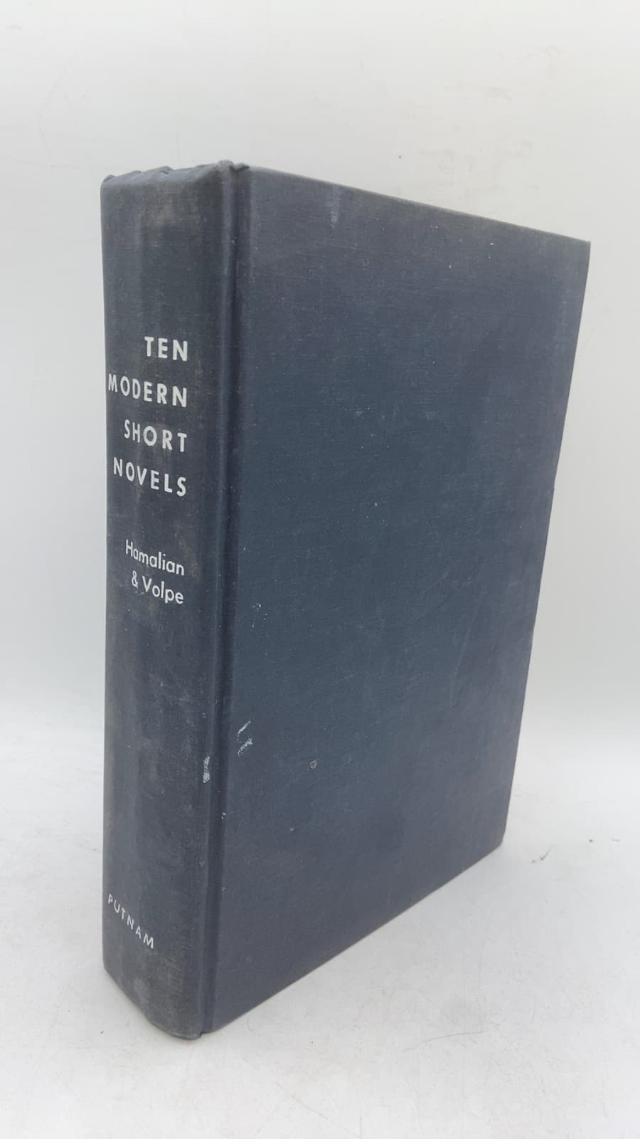 Ten Modern Short Novels by Leo Hamalian and Edmond L. Volpe - front cover