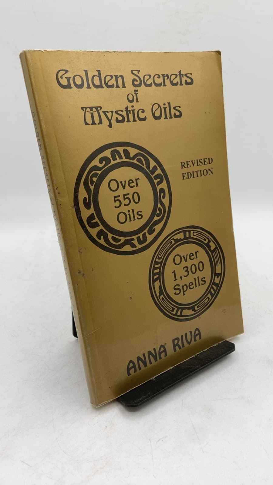Golden Secrets of Mystic Oils by Anna Riva - front cover