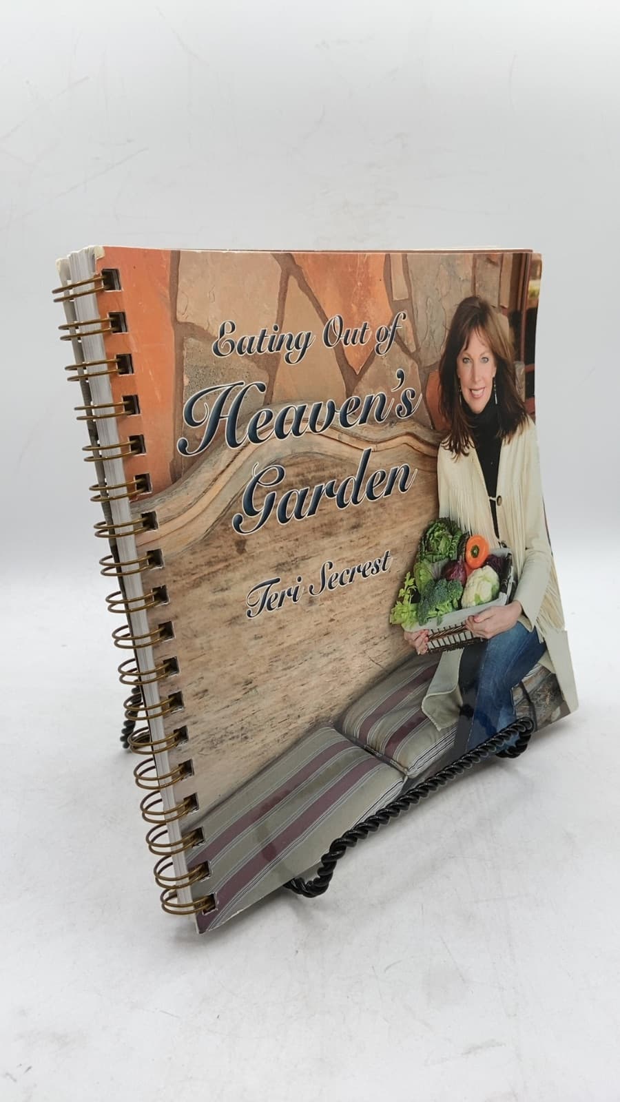 Eating Out of Heaven's Garden by Teri Secrest - front cover