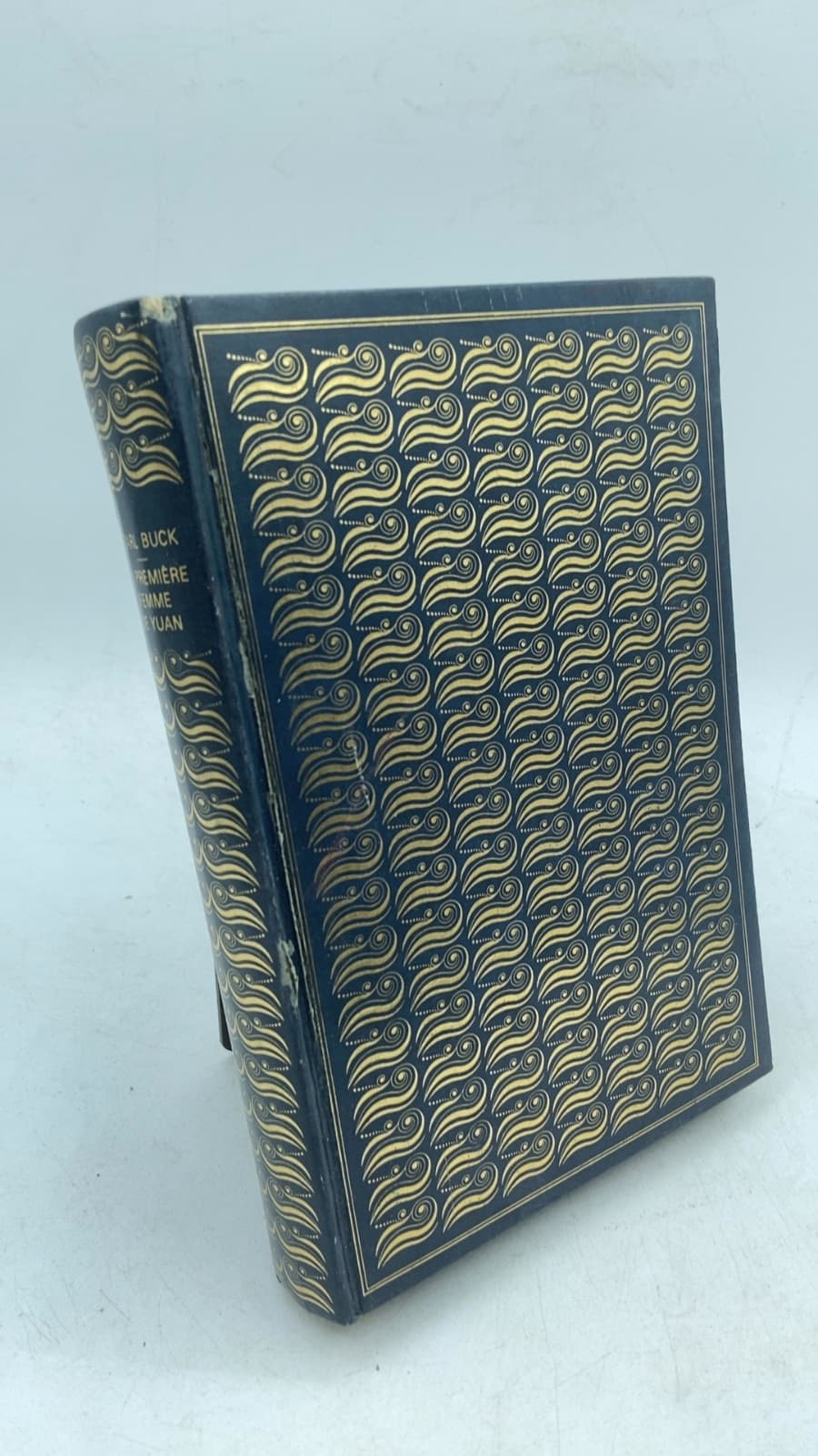 La Première Femme de Yuan by Pearl Buck - front cover
