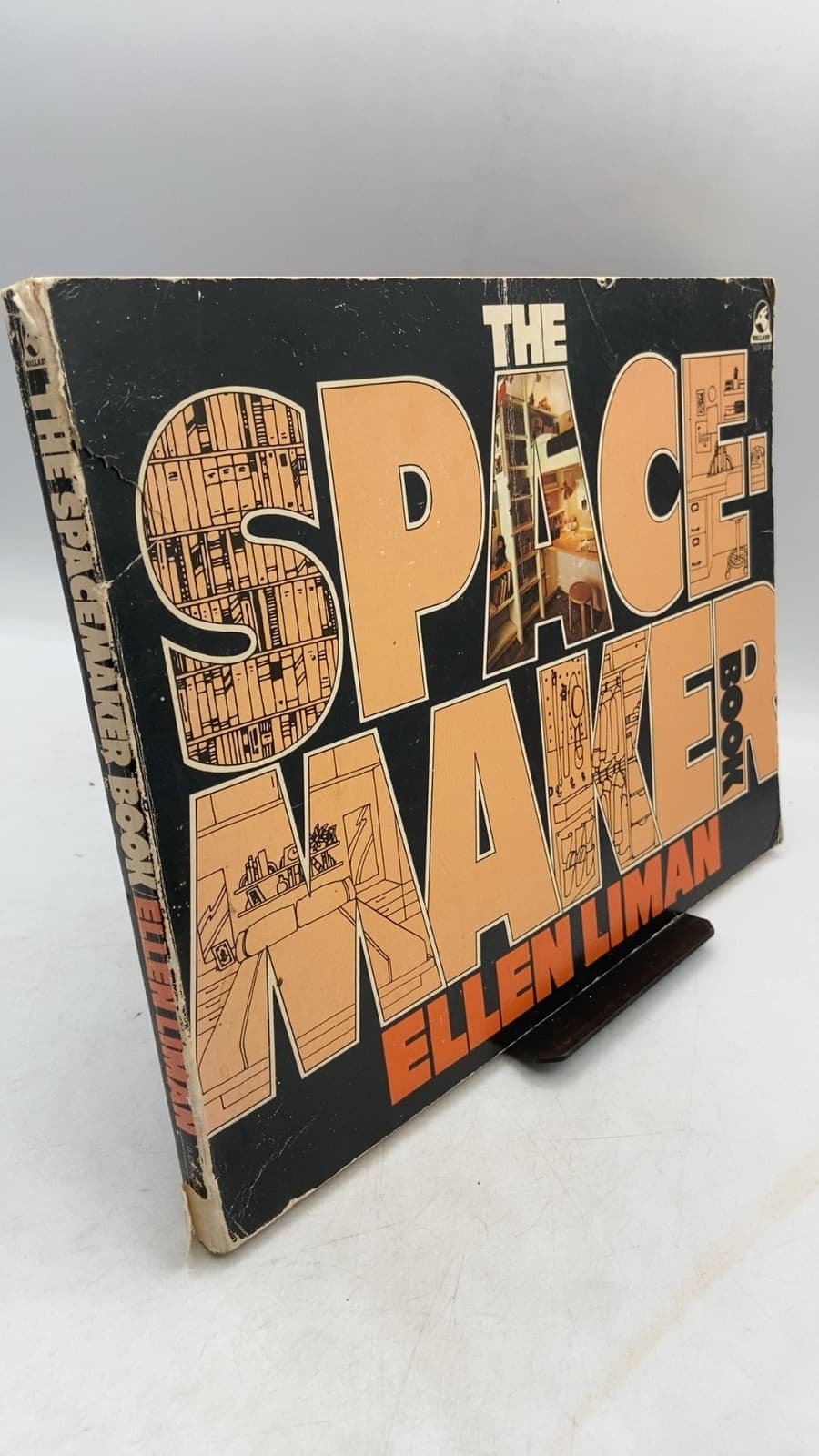 The Spacemaker Book by Ellen Liman - front cover