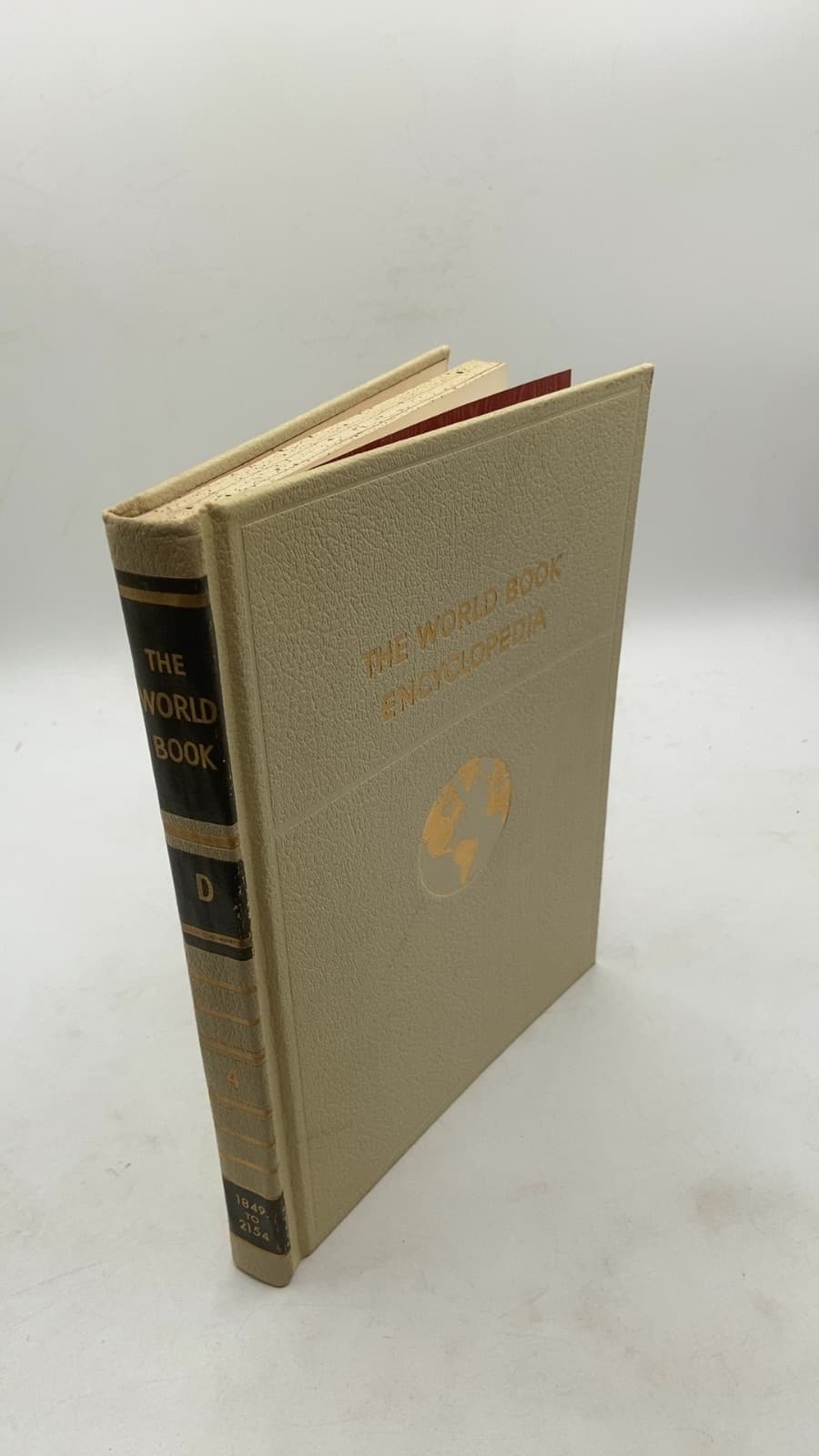 The World Book Encyclopedia, Volume 4 (D) - front cover