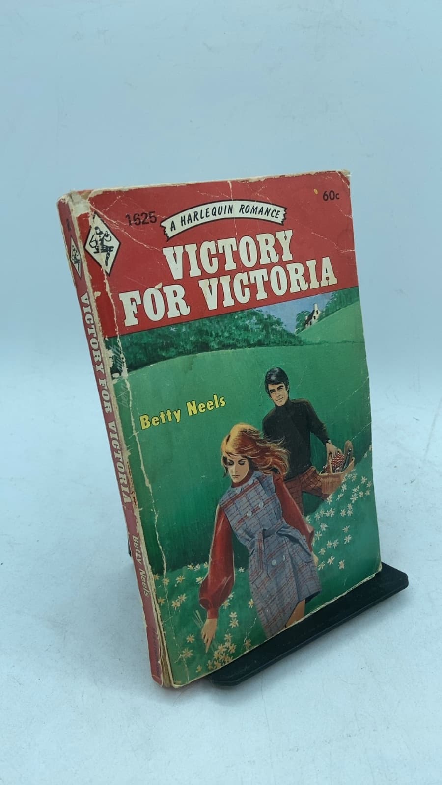 Victory FOR Victoria by Betty Neels - front cover
