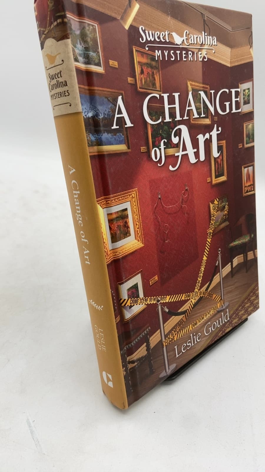 A Change of Art by Leslie Gould - front cover
