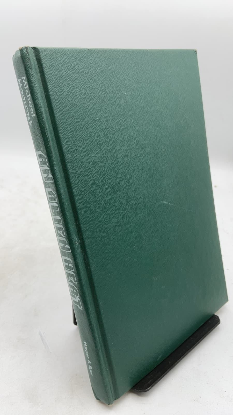 AN Alien Heat by Michael Moorcock - front cover
