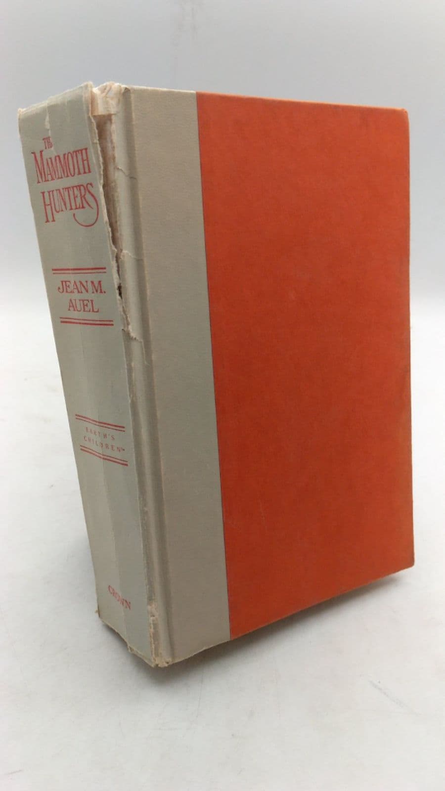 The Mammoth Hunters by Jean M. Auel - front cover