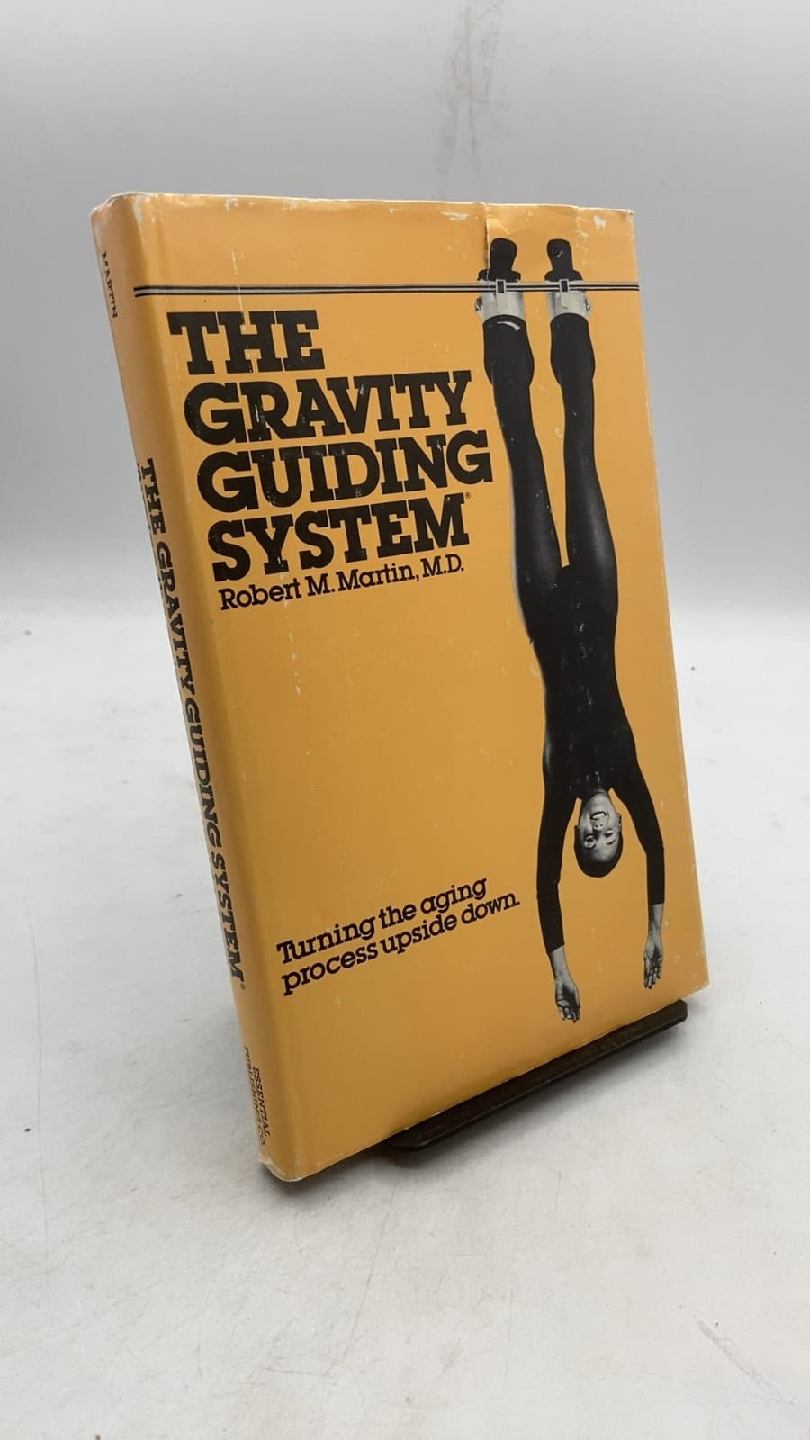 THE Gravity Guiding System by Robert M. Martin, M.D. - front cover