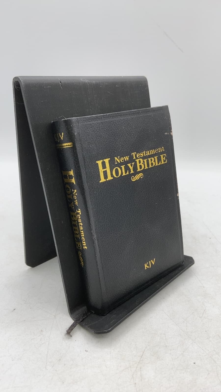 Holy Bible: The New Testament - front cover