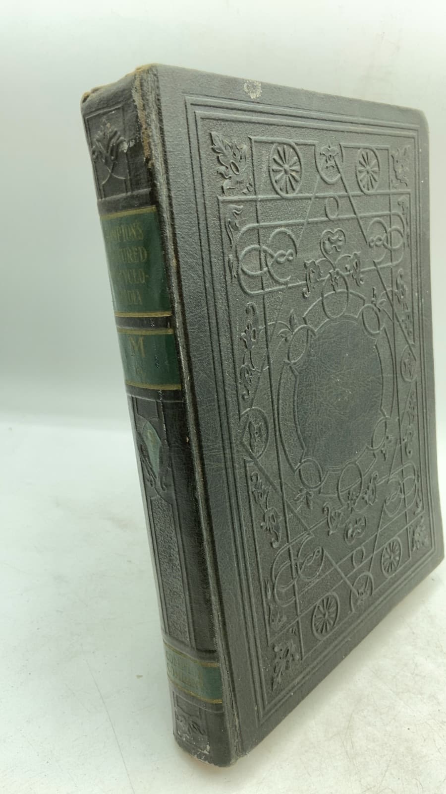 Compton's Pictured Encyclopedia and Fact-Index, Volume 9 - front cover