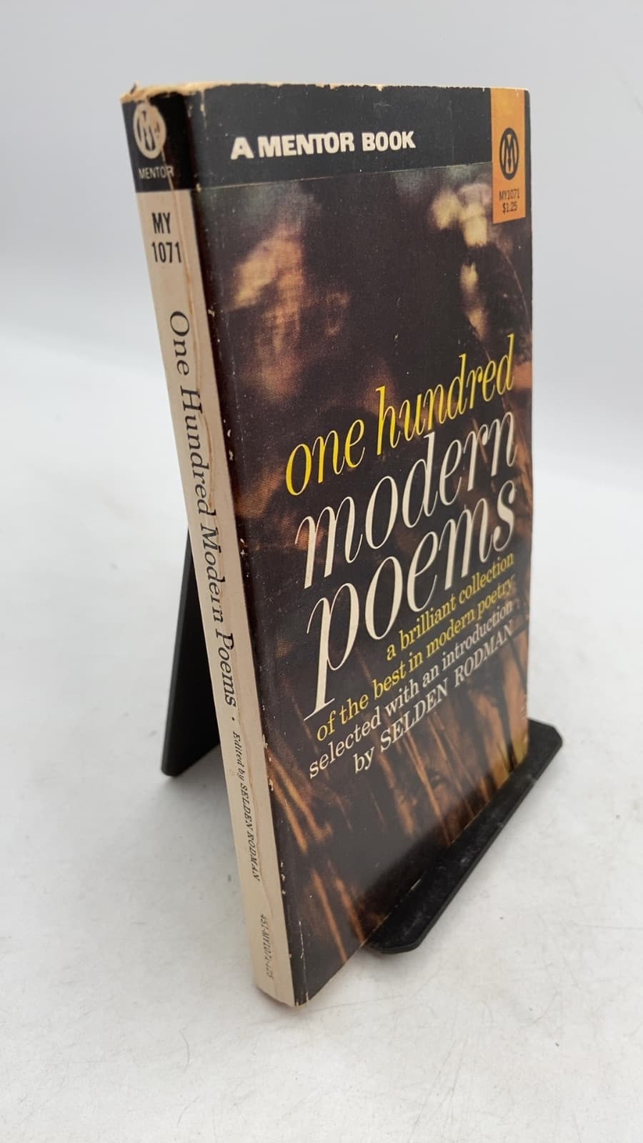 One Hundred Modern Poems by Selden Rodman - front cover