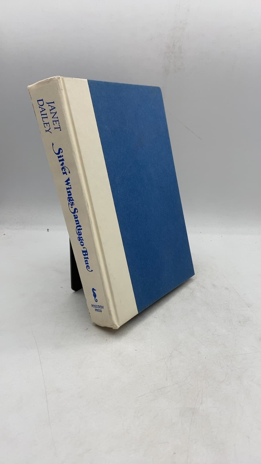 Silver Wings, Santiago Blue by Janet Dailey - front cover