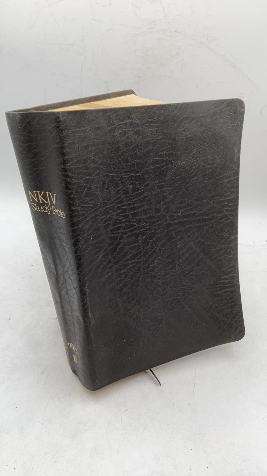 NKJV Study Bible by Earl D. Radmacher, Ronald B. Allen, H. Wayne House - front cover