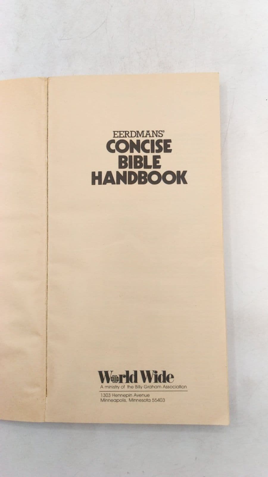 Eerdmans' Concise Bible Handbook by David and Pat Alexander (Editors) - title page